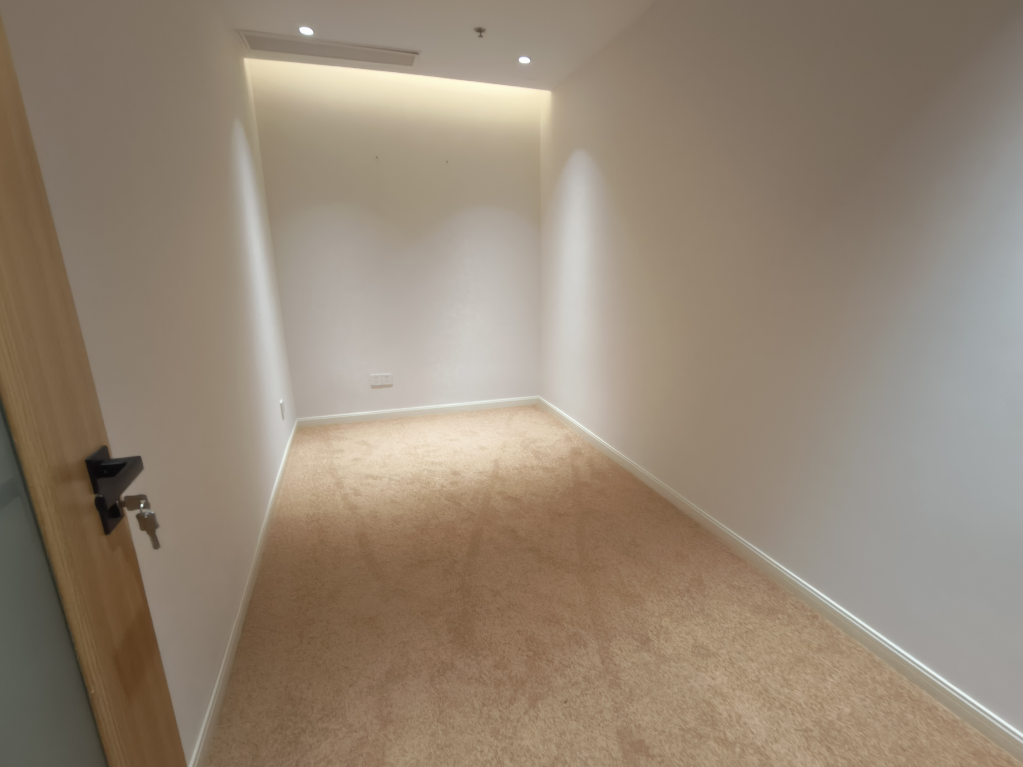 打浦桥海丽大厦178平米写字楼出租