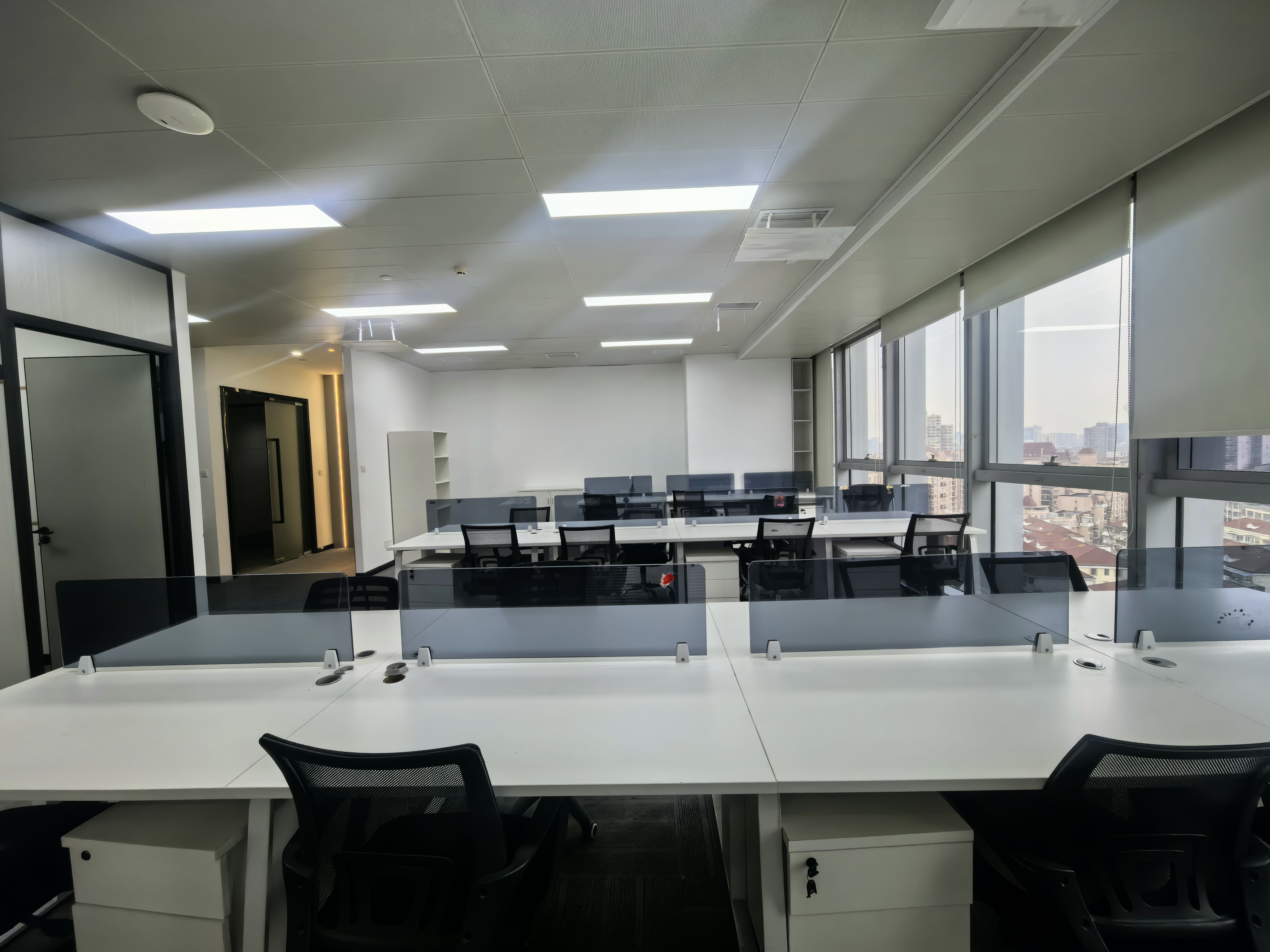 曹杨长城大厦175平米写字楼出租