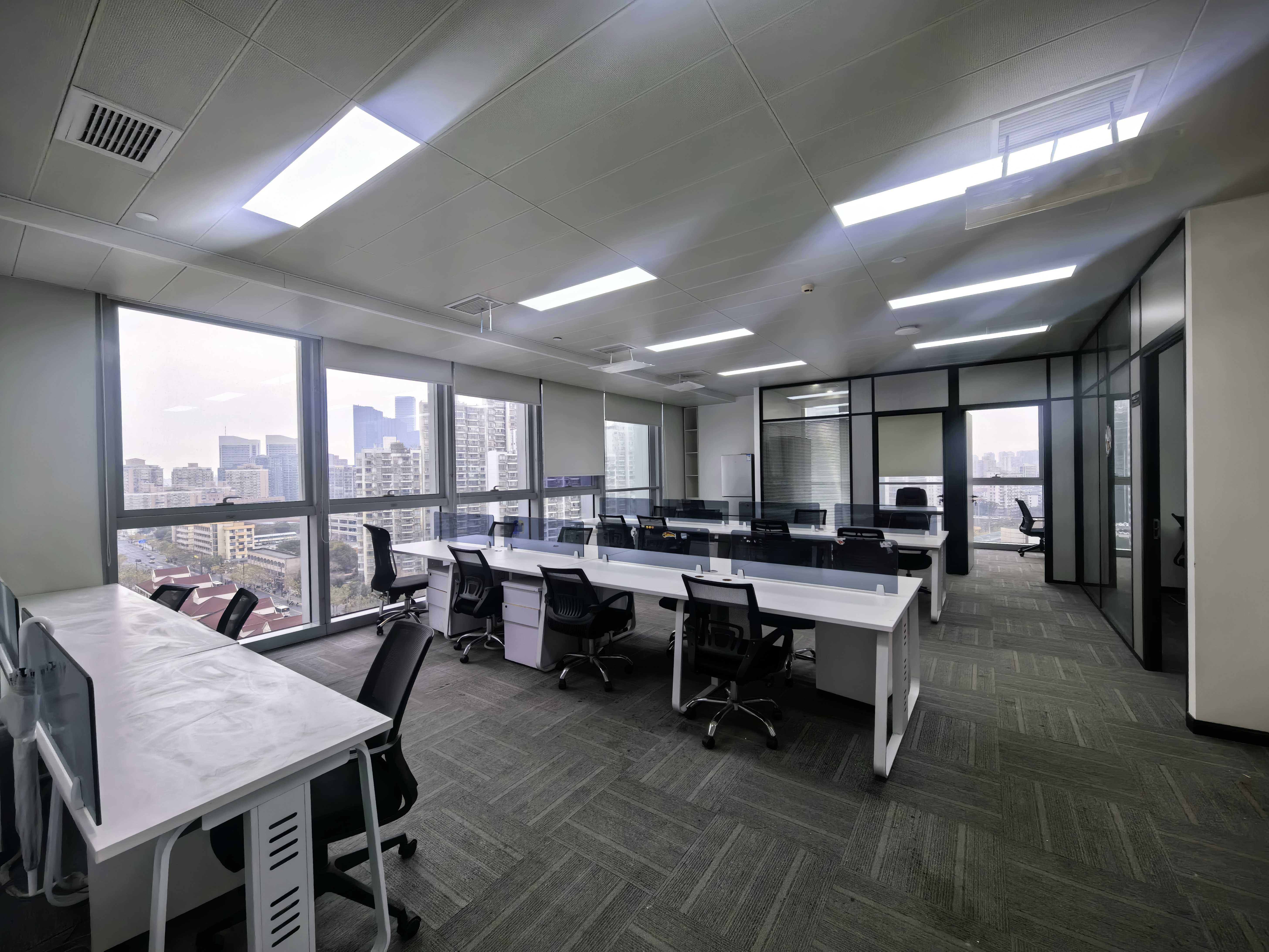 曹杨长城大厦175平米写字楼出租