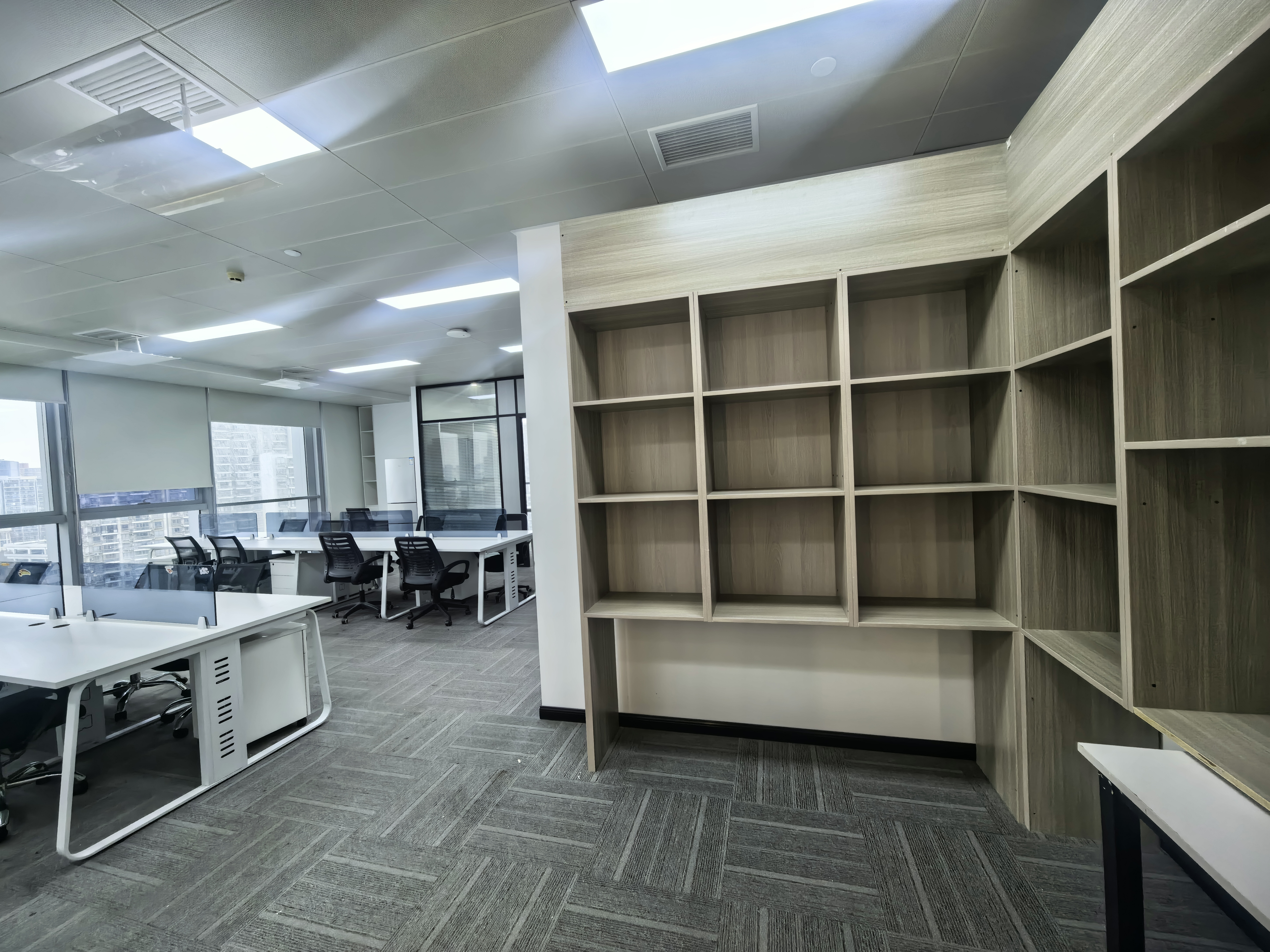 曹杨长城大厦175平米写字楼出租