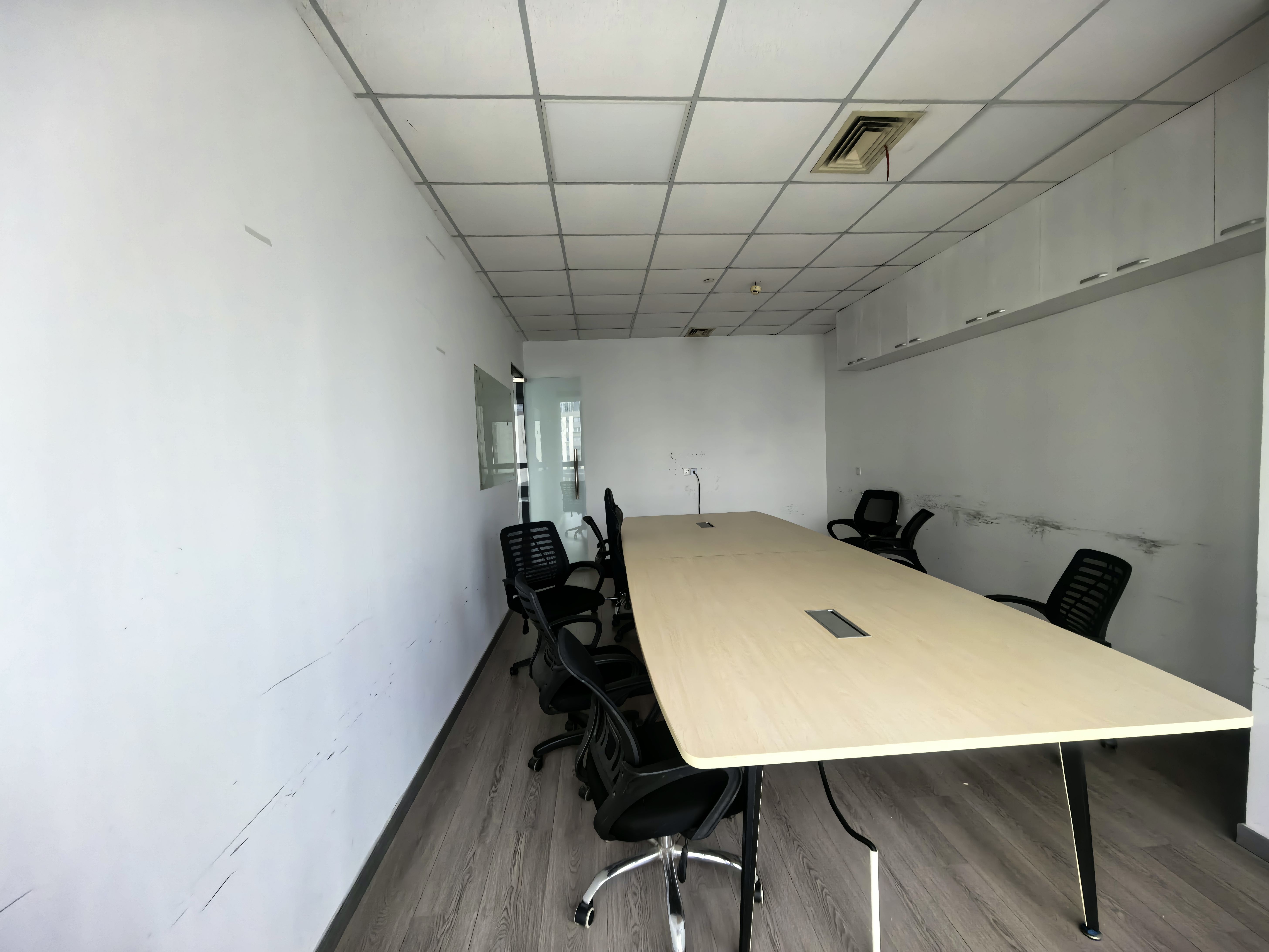 曹杨长城大厦113平米写字楼出租