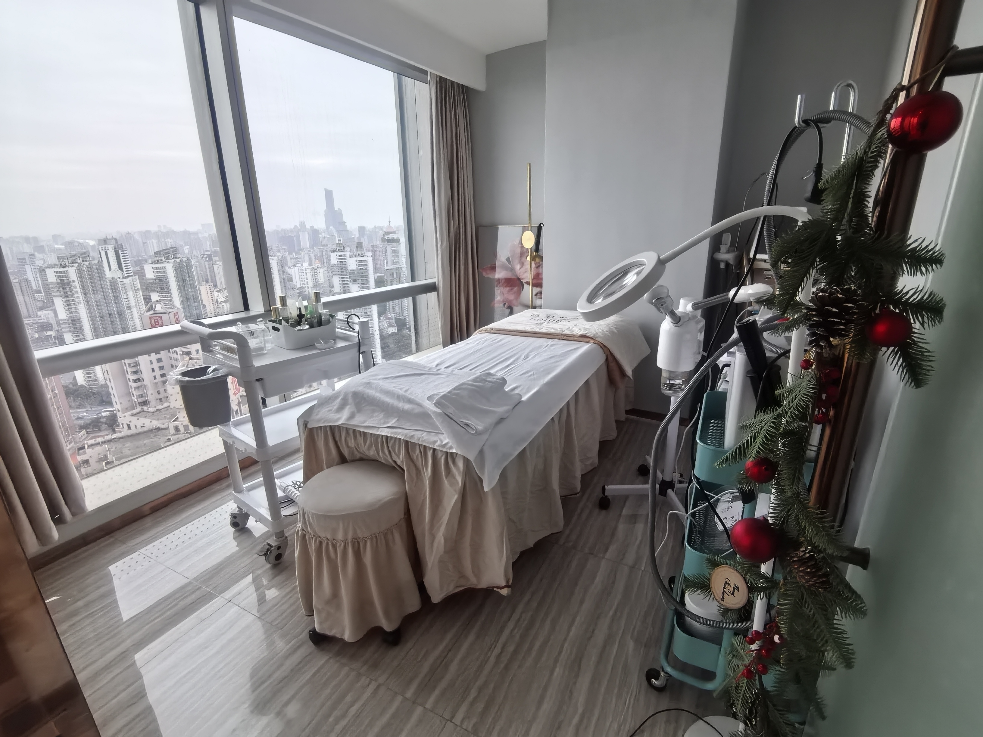 打浦桥中港汇黄浦135平米写字楼出租