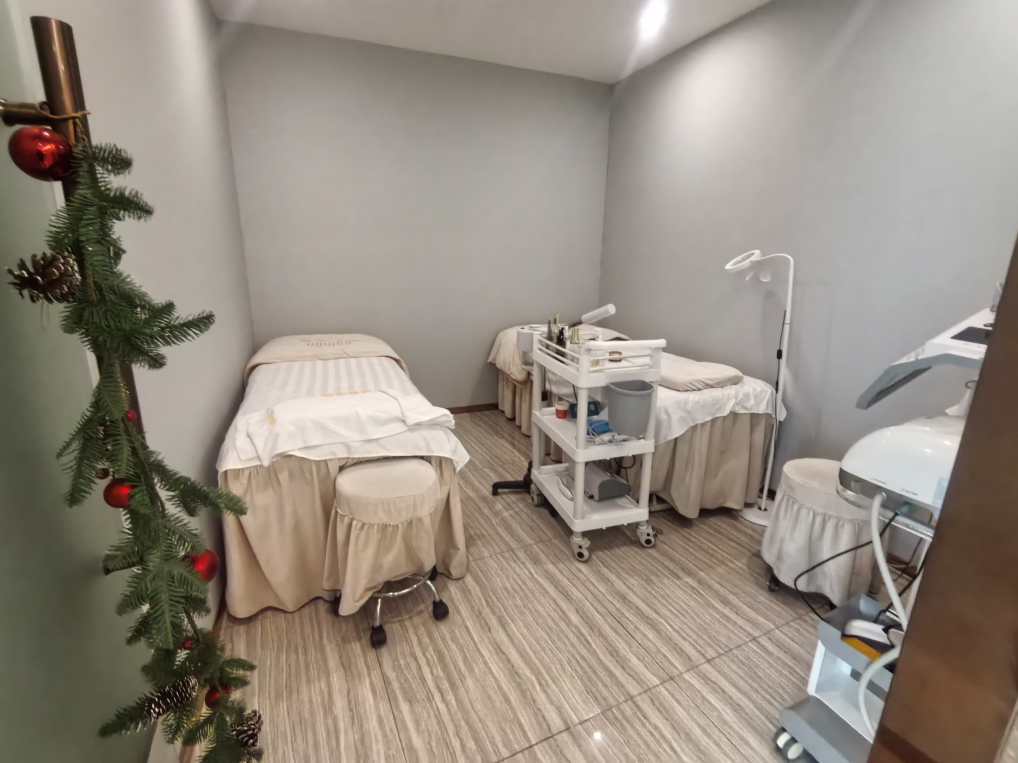 打浦桥中港汇黄浦135平米写字楼出租