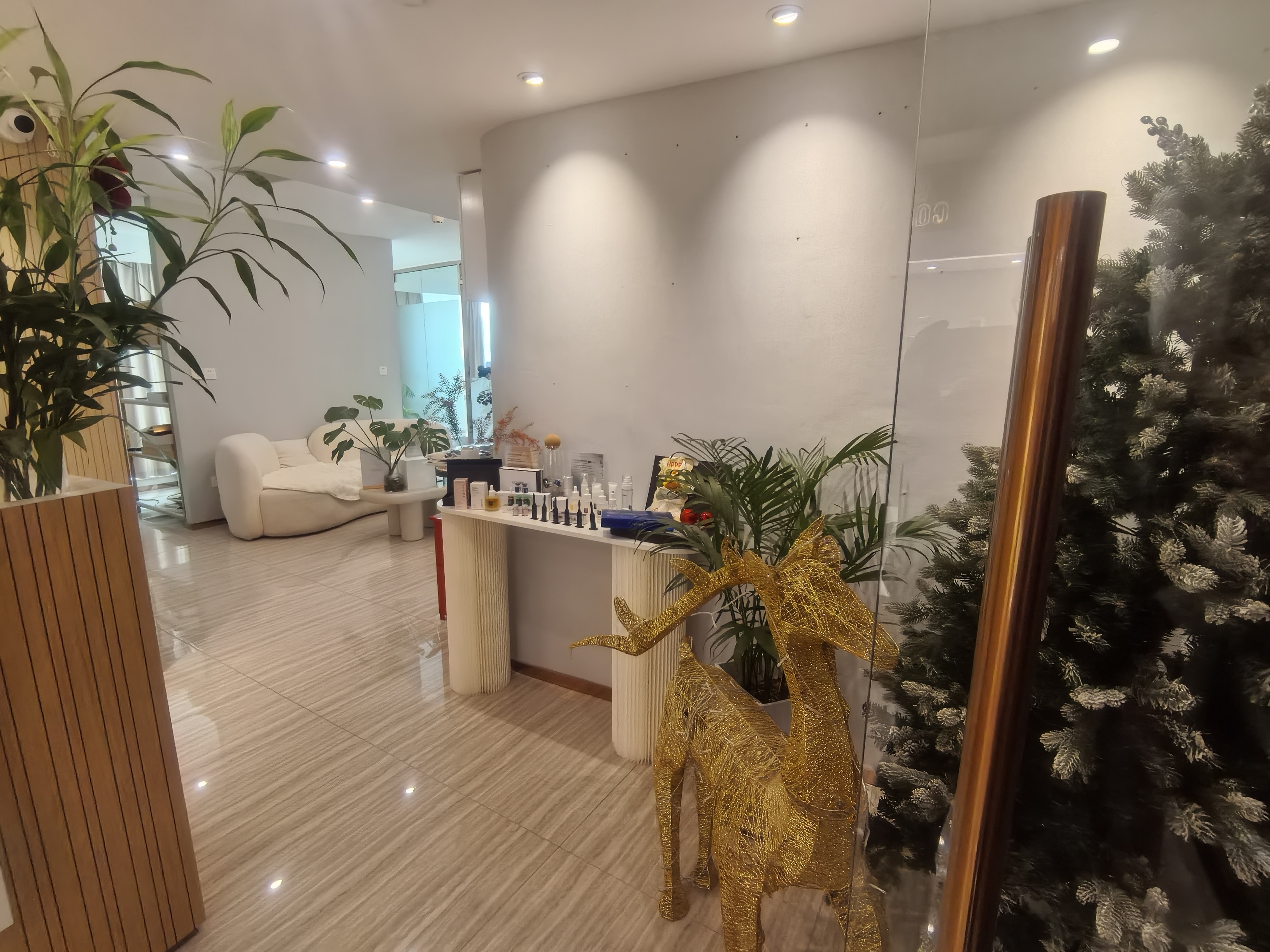 打浦桥中港汇黄浦135平米写字楼出租