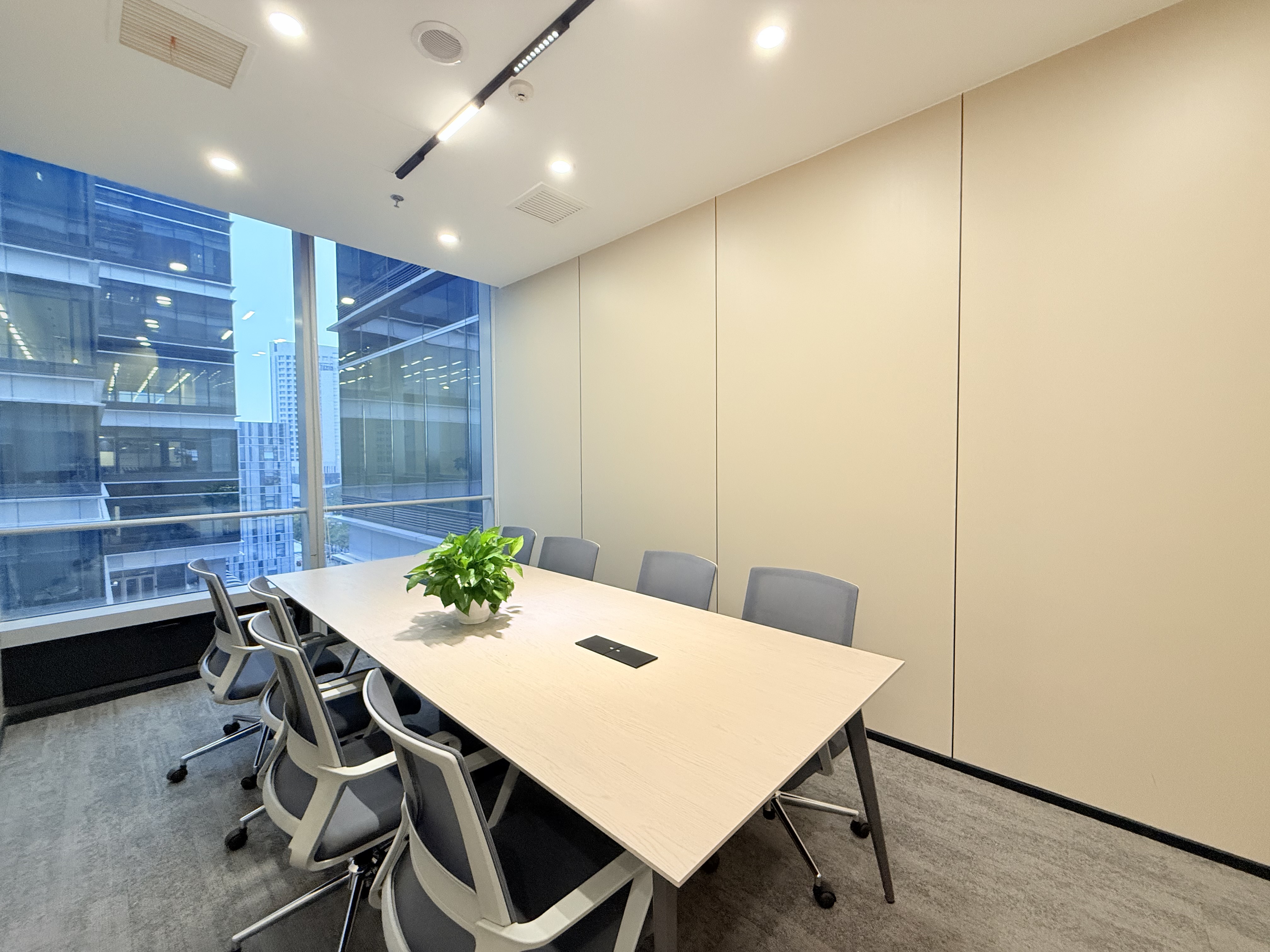 世博世博耀华商务中心233平米写字楼出租