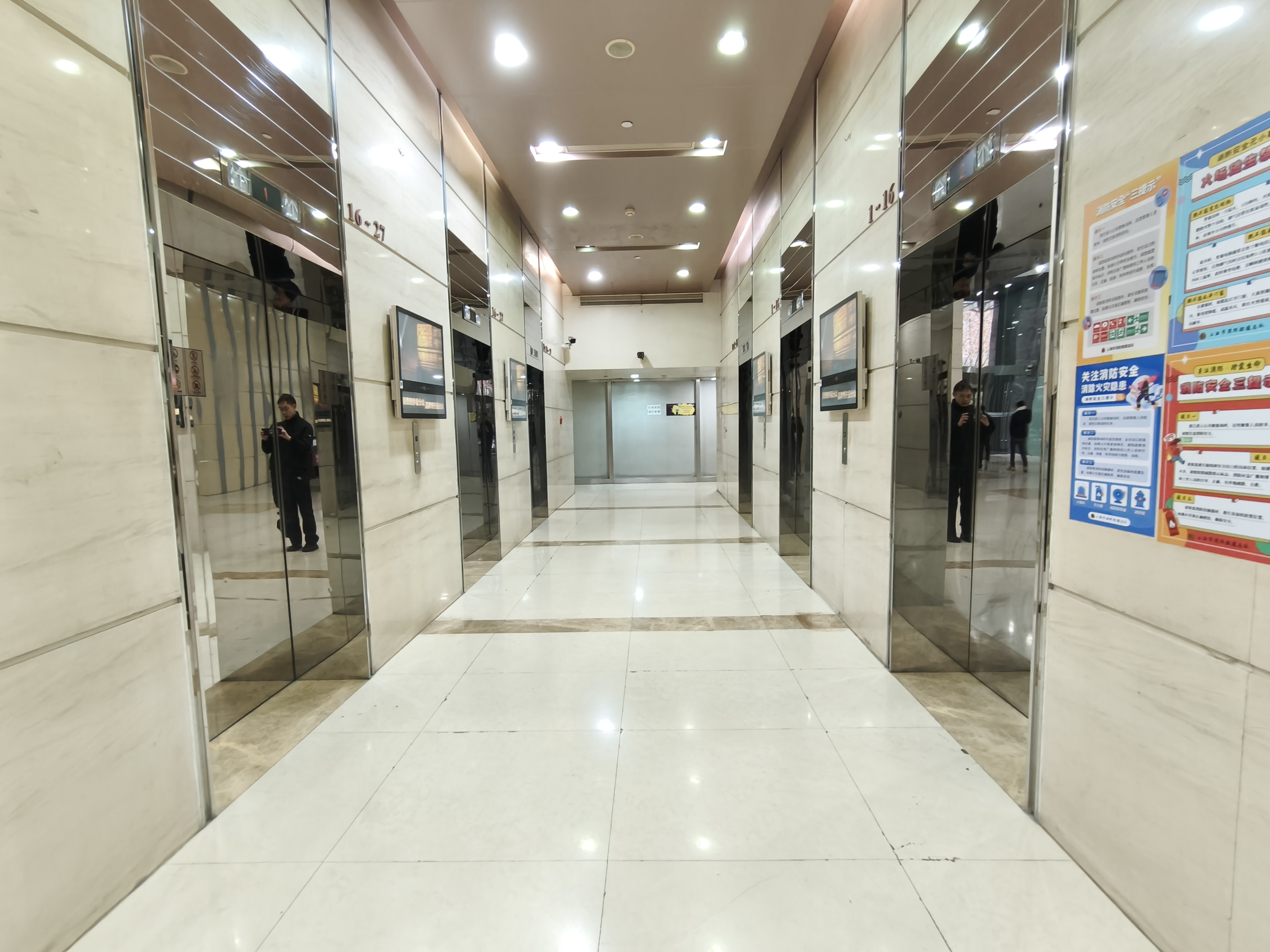 虹桥盛高国际大厦210平米写字楼出租