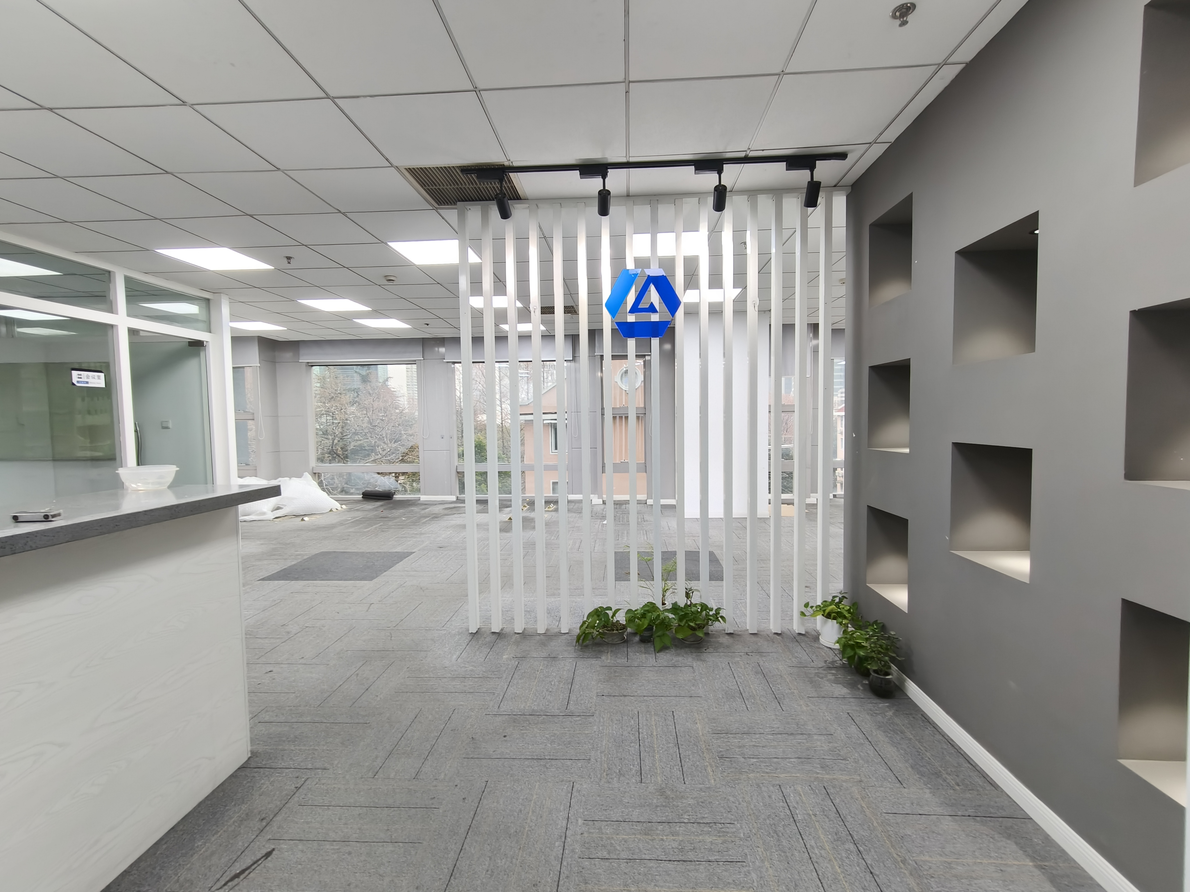 虹桥盛高国际大厦210平米写字楼出租