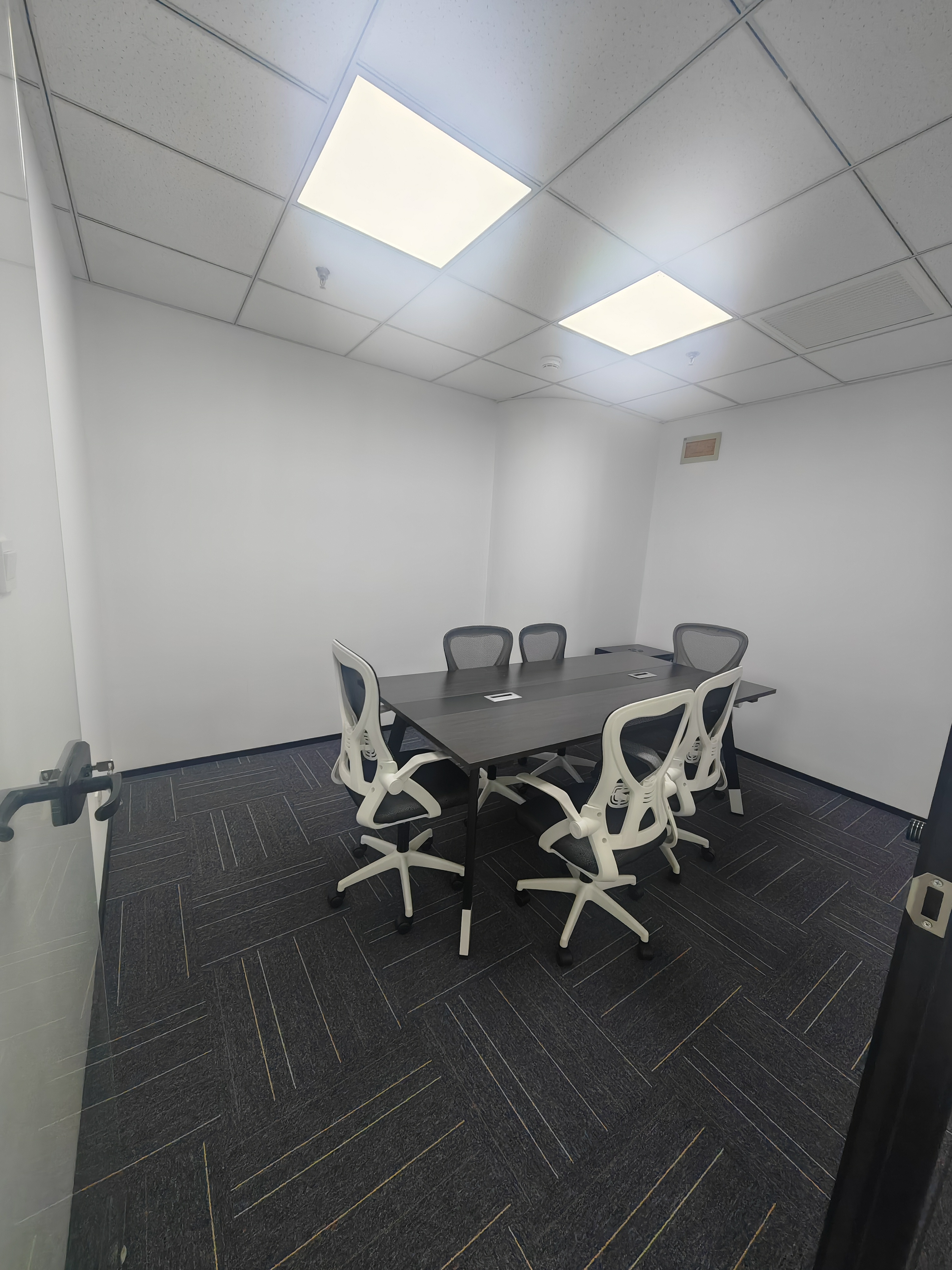 徐家汇上海实业大厦100平米写字楼出租