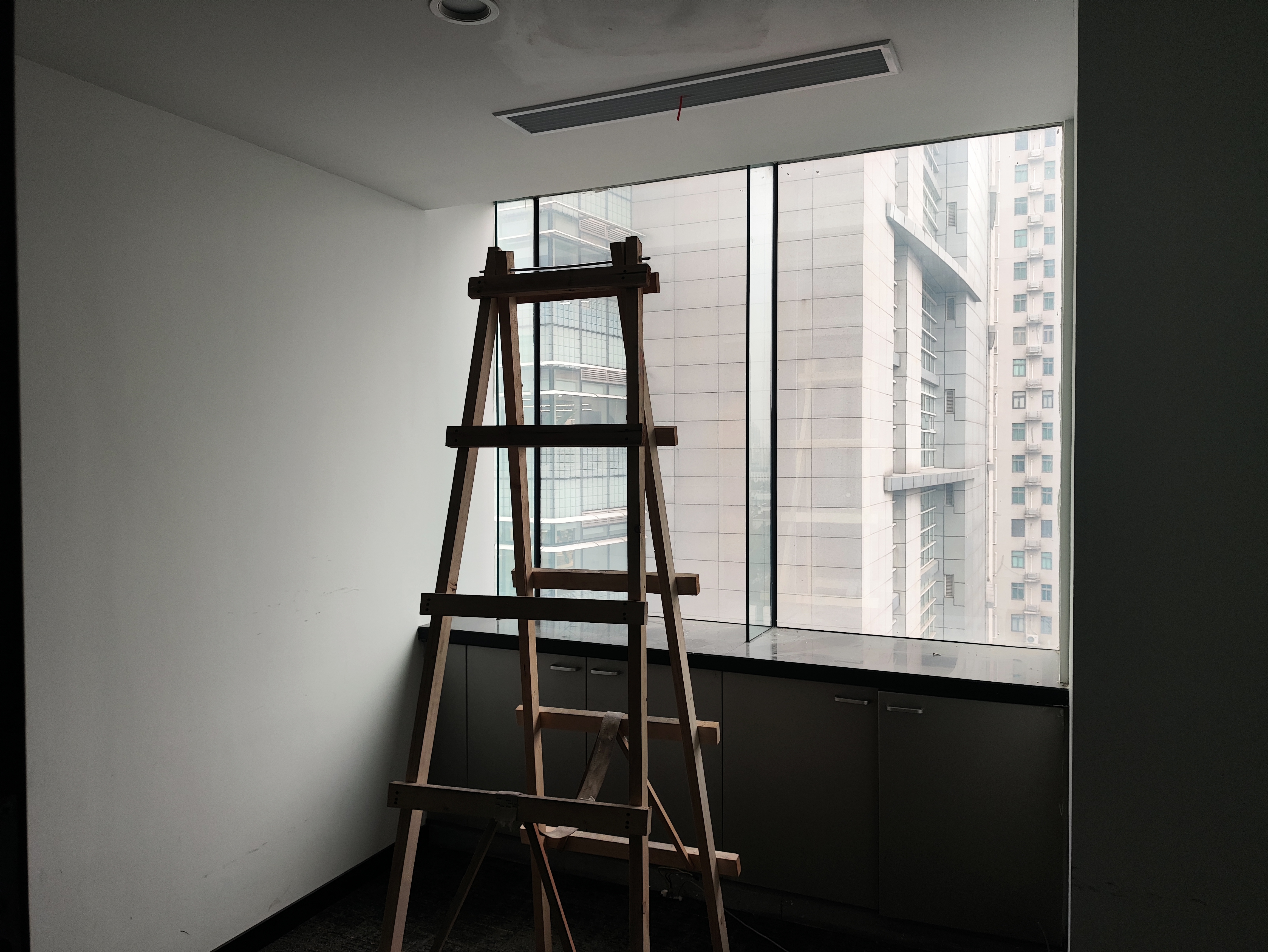 徐家汇飞雕国际大厦168平米写字楼出租