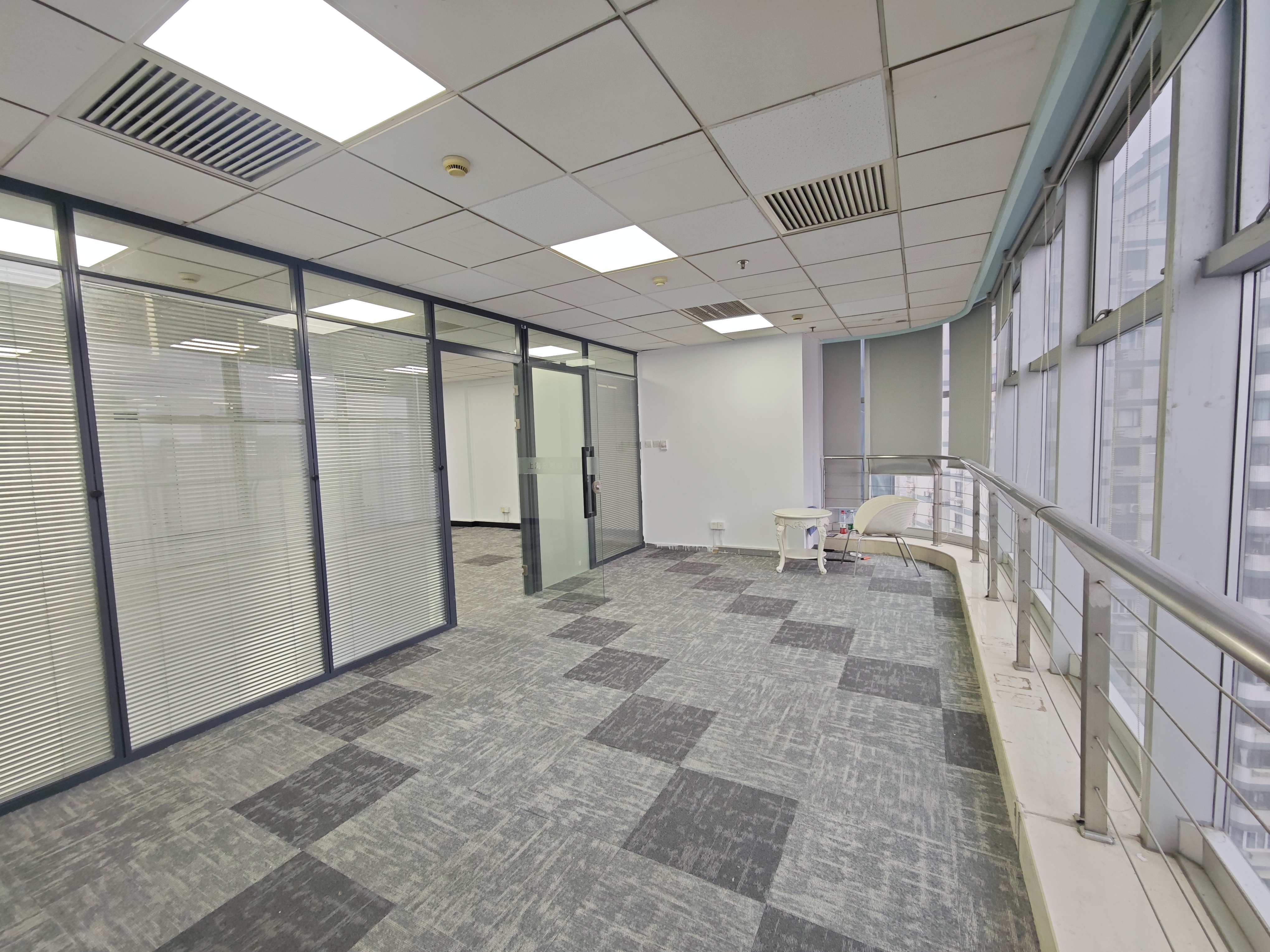 光新飞洲时代大厦105平米写字楼出租