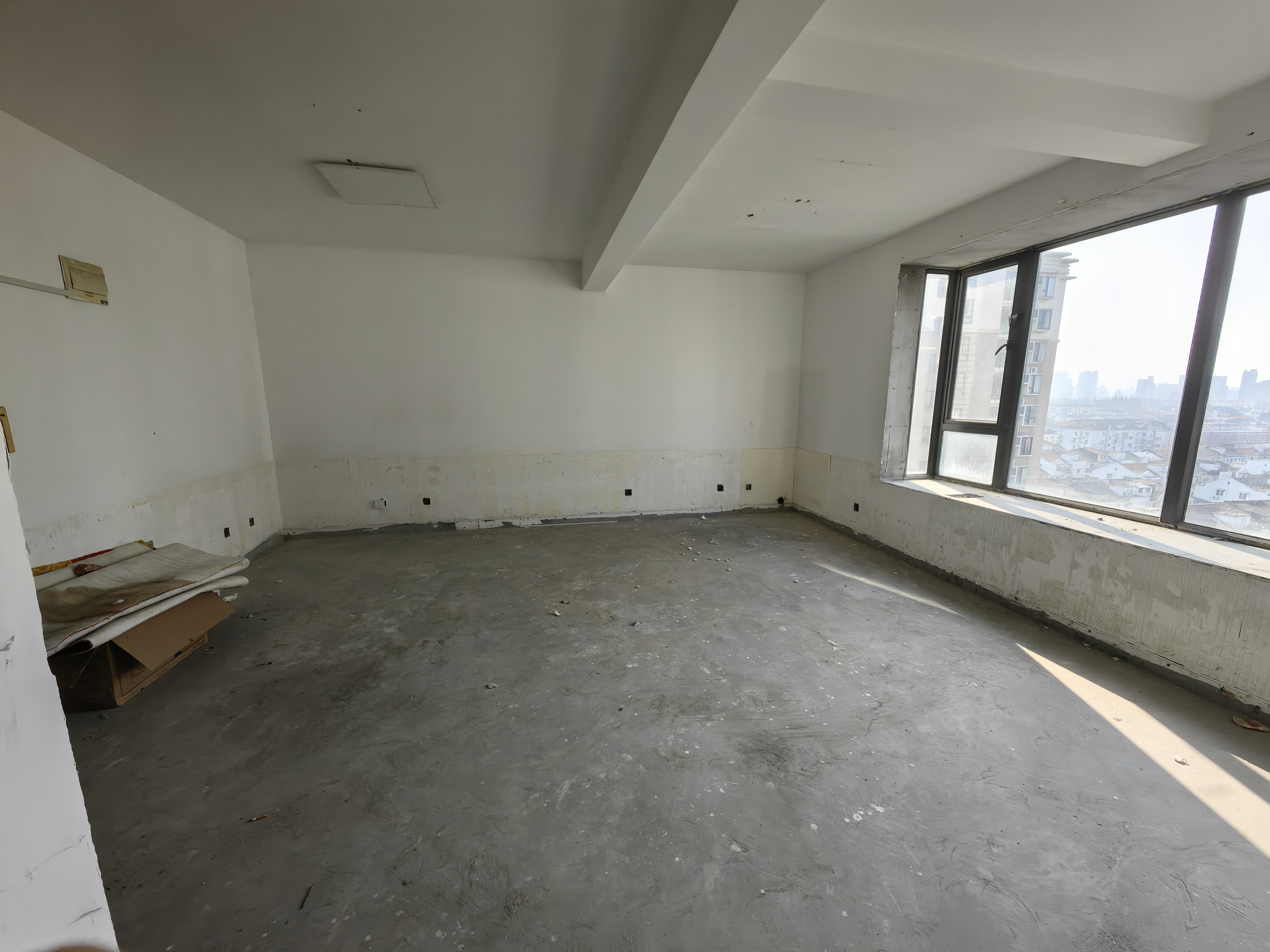 凉城香杉商务中心60平米写字楼出租