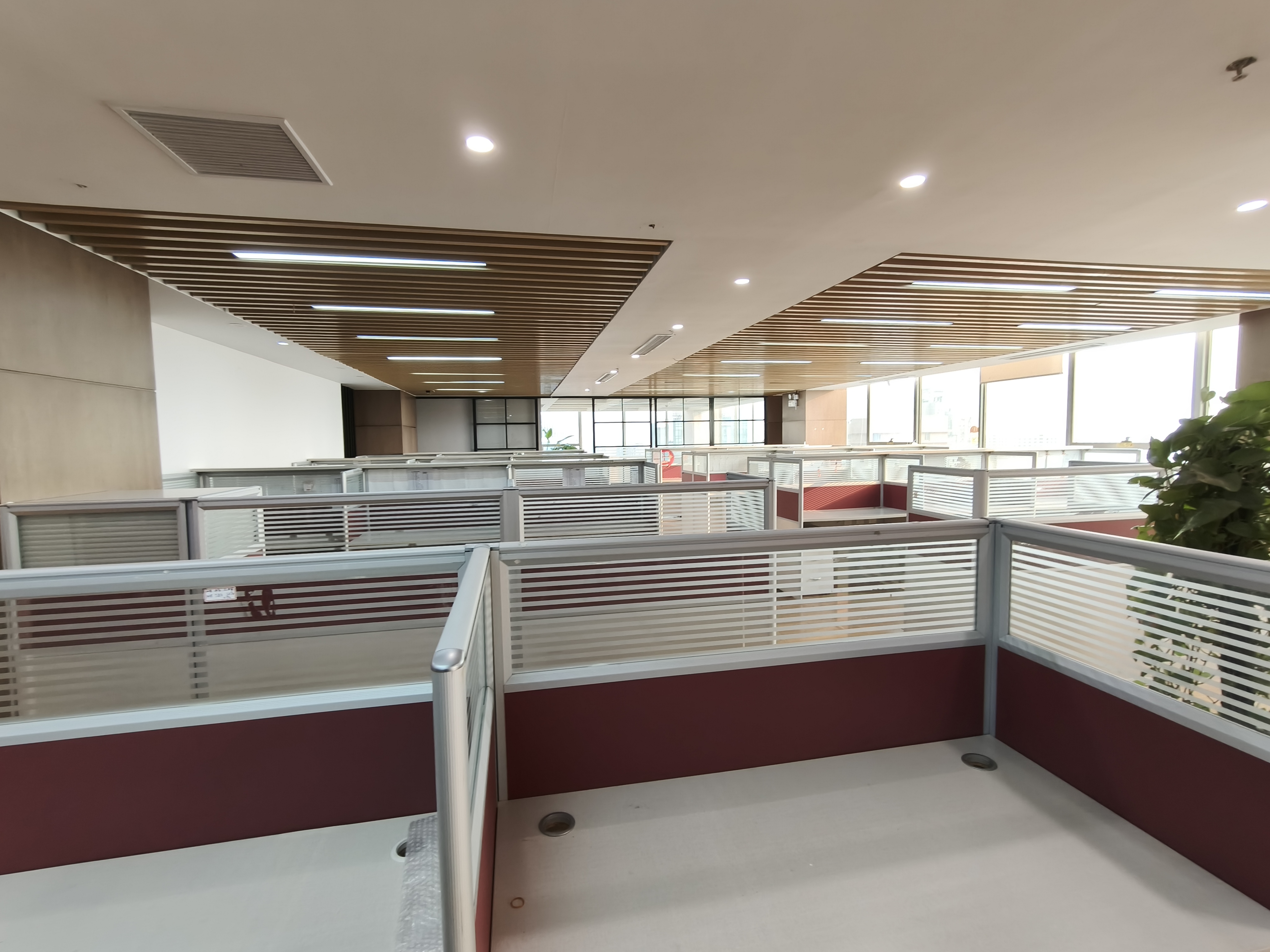 徐家汇兆丰环球大厦175平米写字楼出租