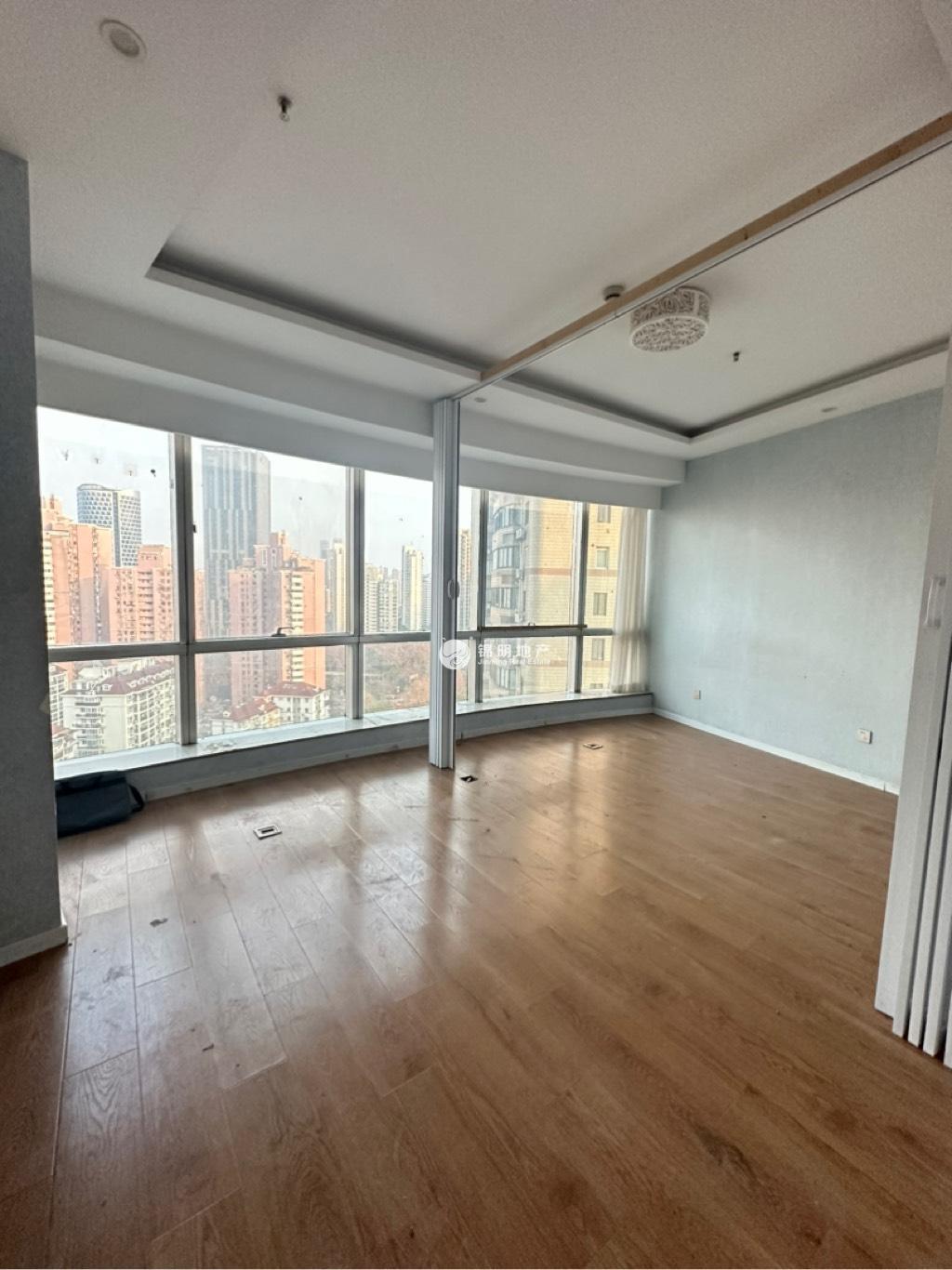 四川北路福德广场230平米写字楼出租