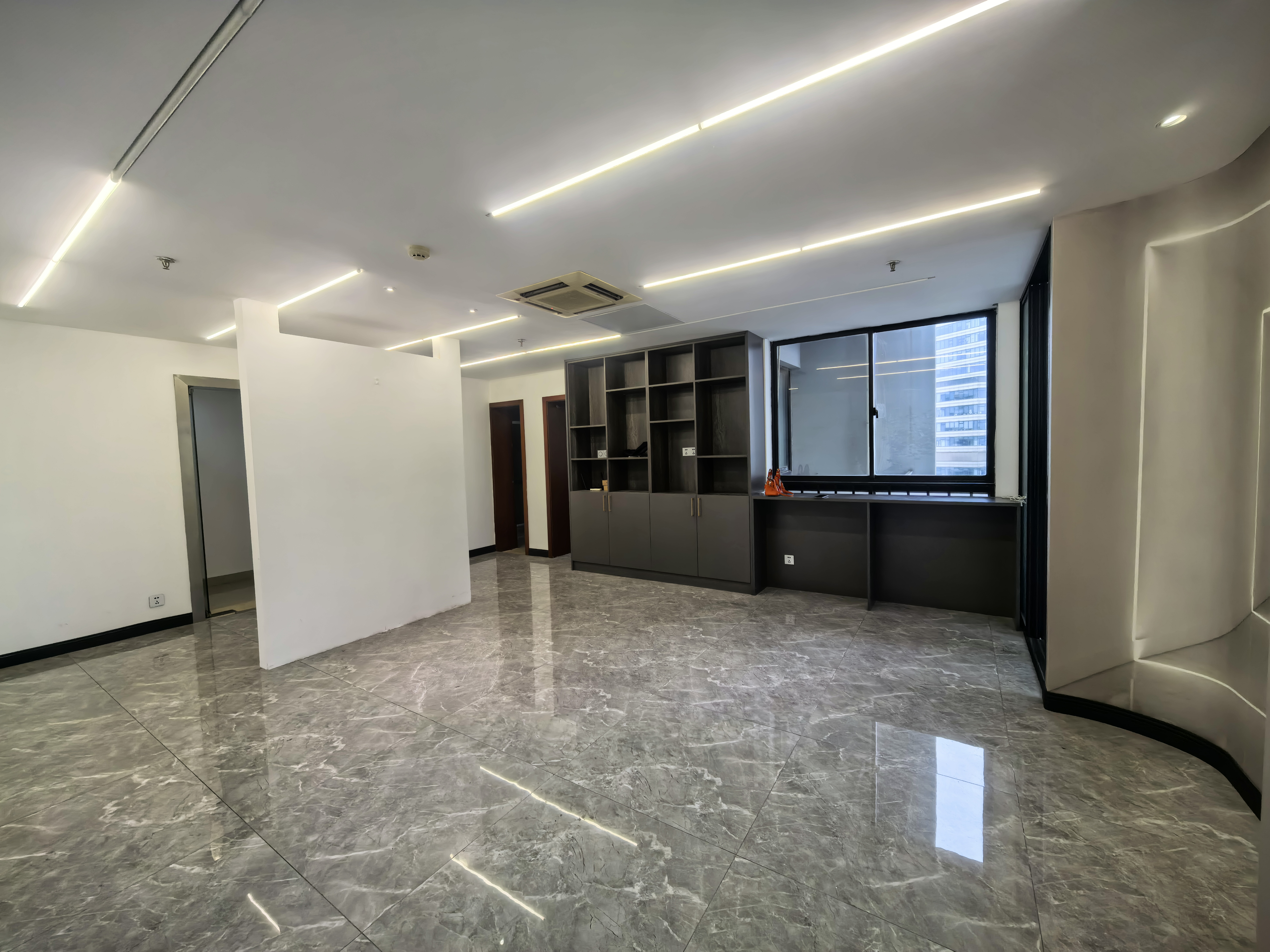 长寿路悦达国际大厦95平米写字楼出租