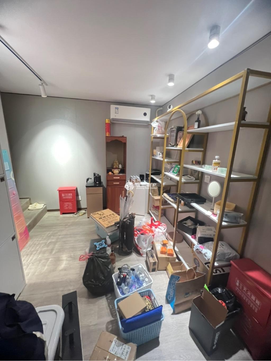 中山公园虹桥国际大厦102平米写字楼出租