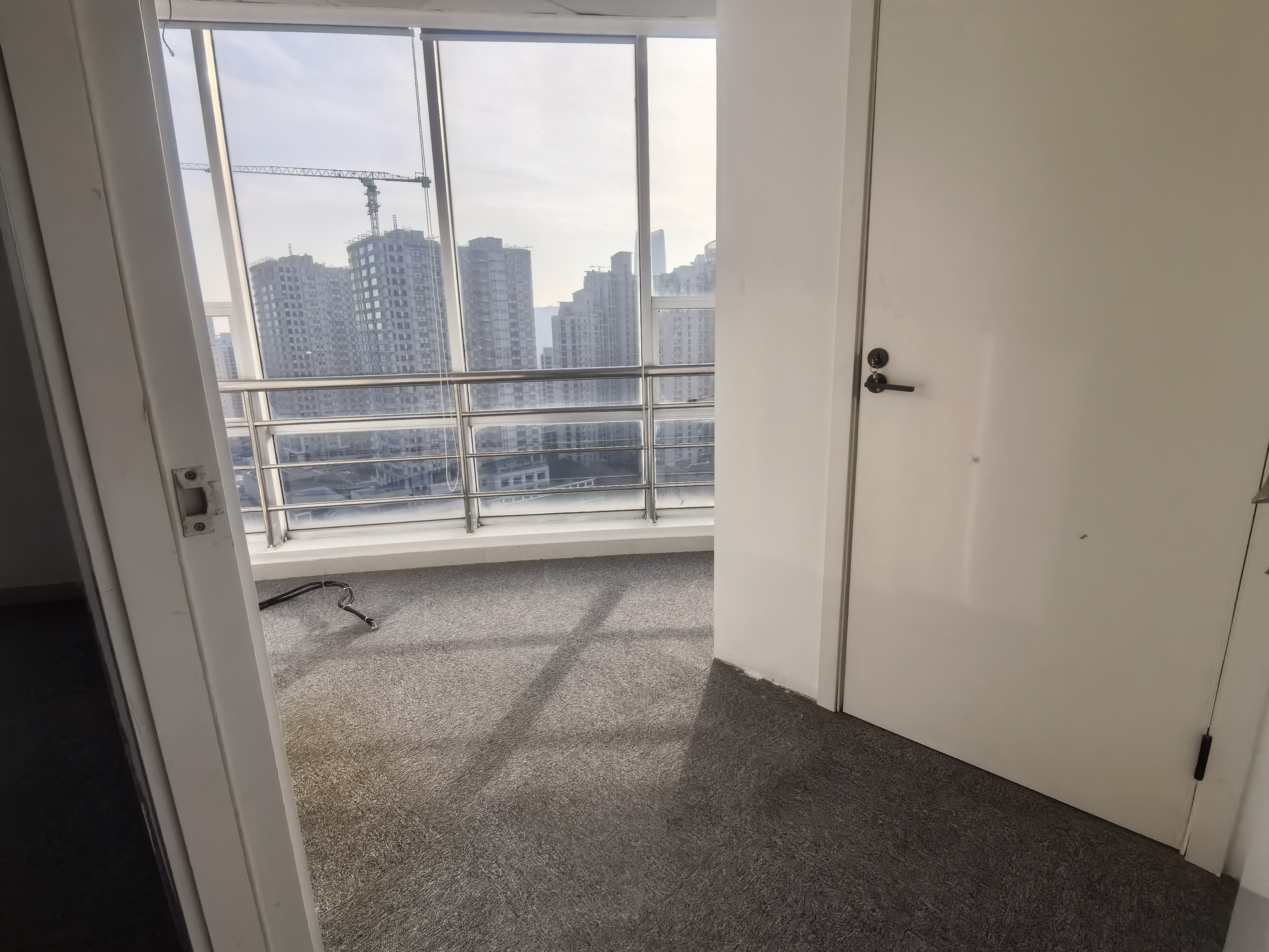 豫园新上海城市广场102平米写字楼出租