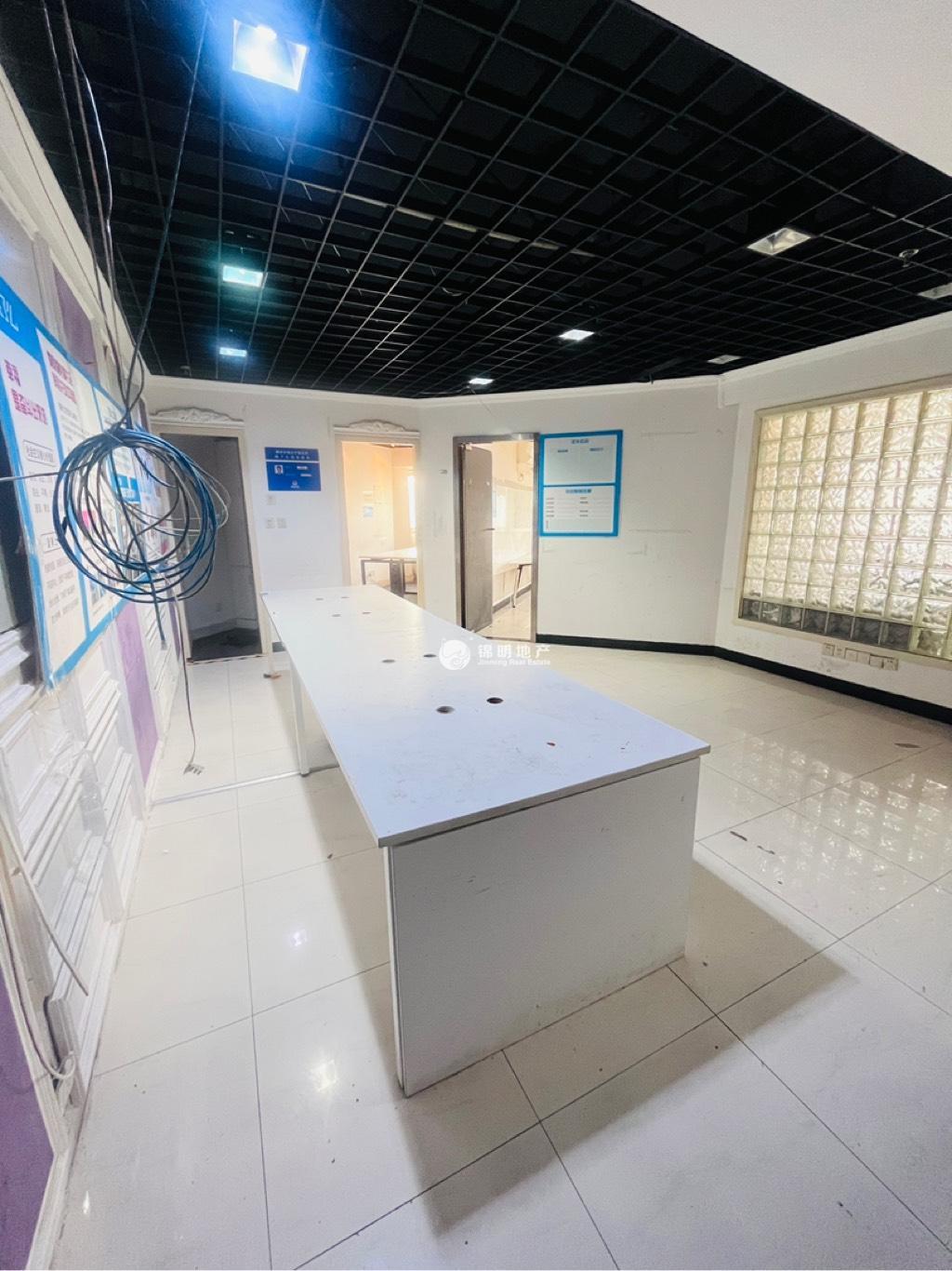 江宁路华通大厦130平米写字楼出租