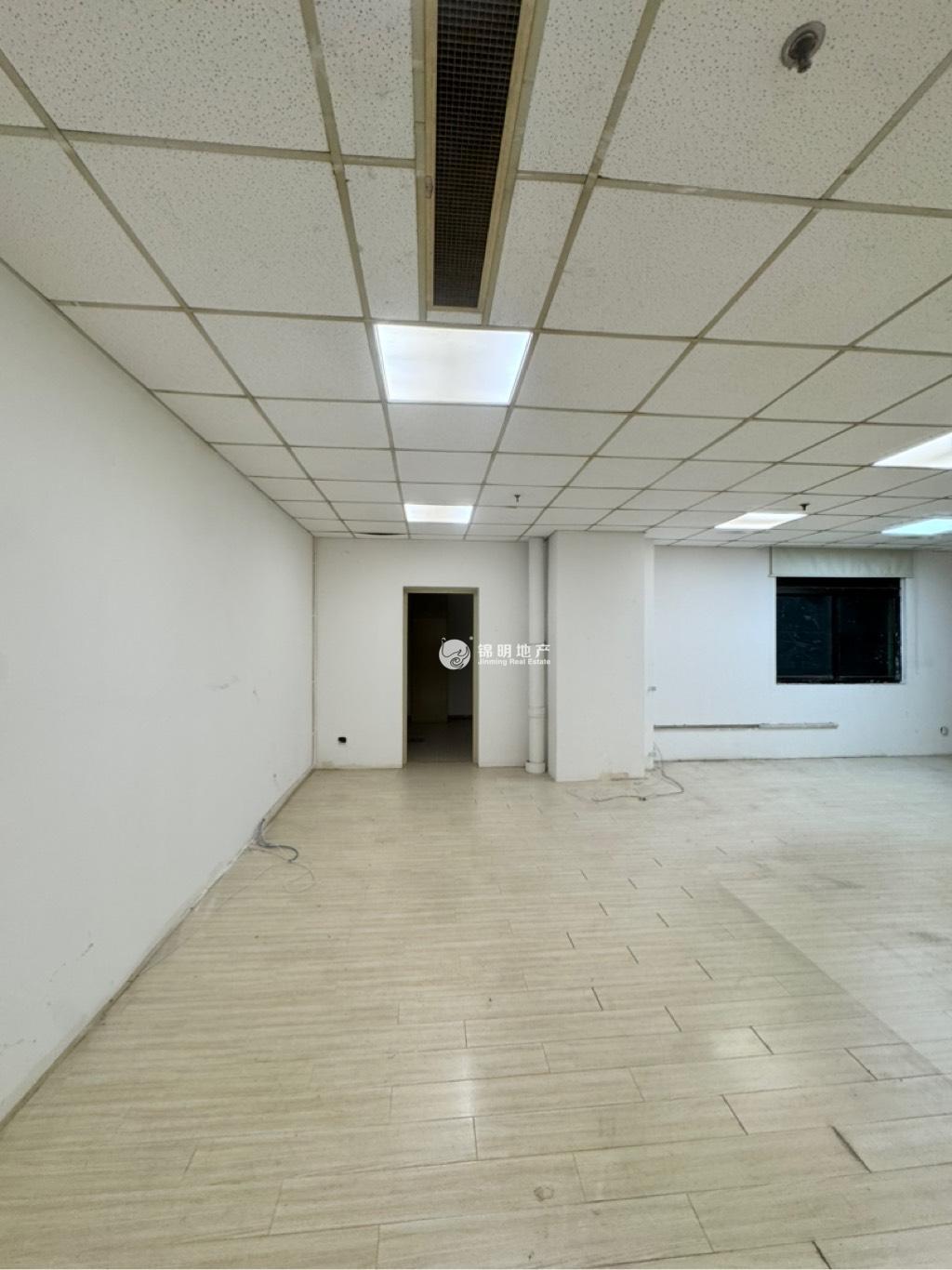 鞍山莱克大厦180平米写字楼出租