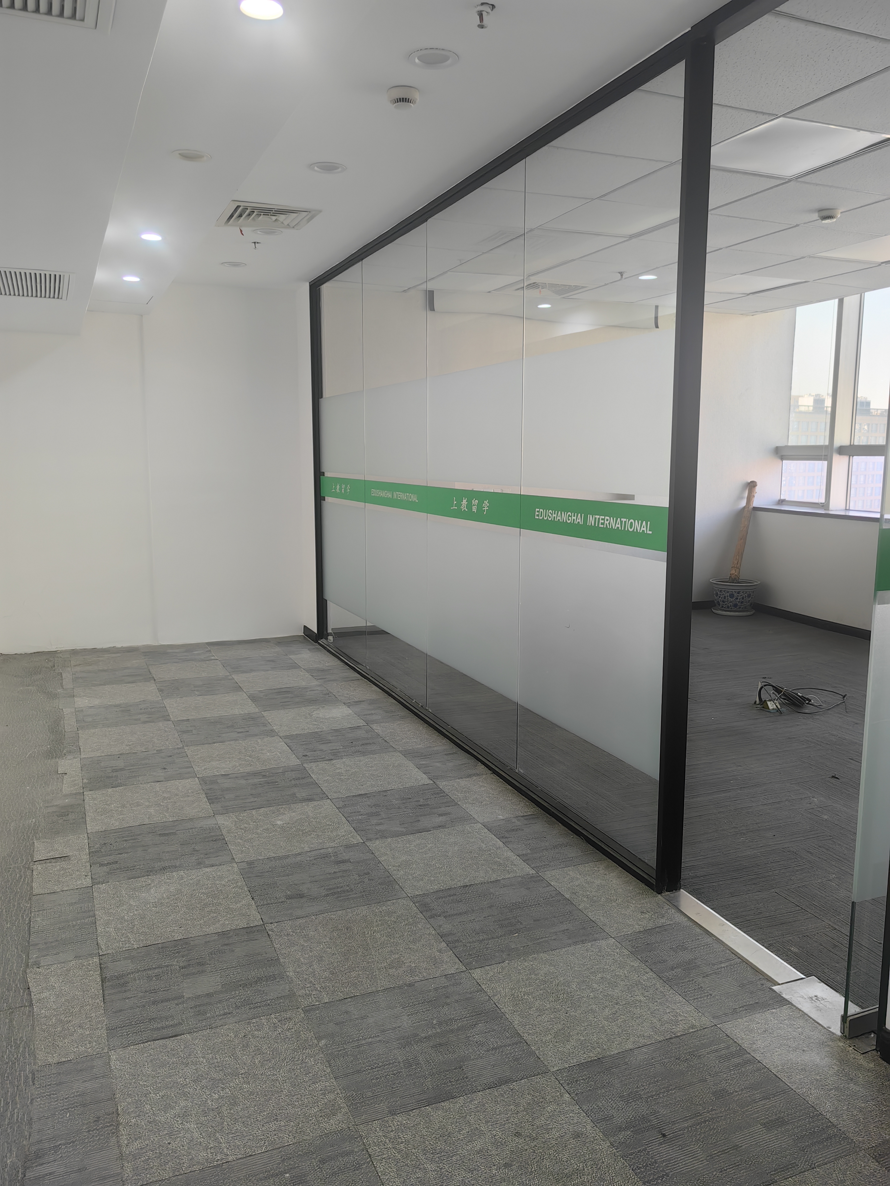 不夜城汉中广场137平米写字楼出租