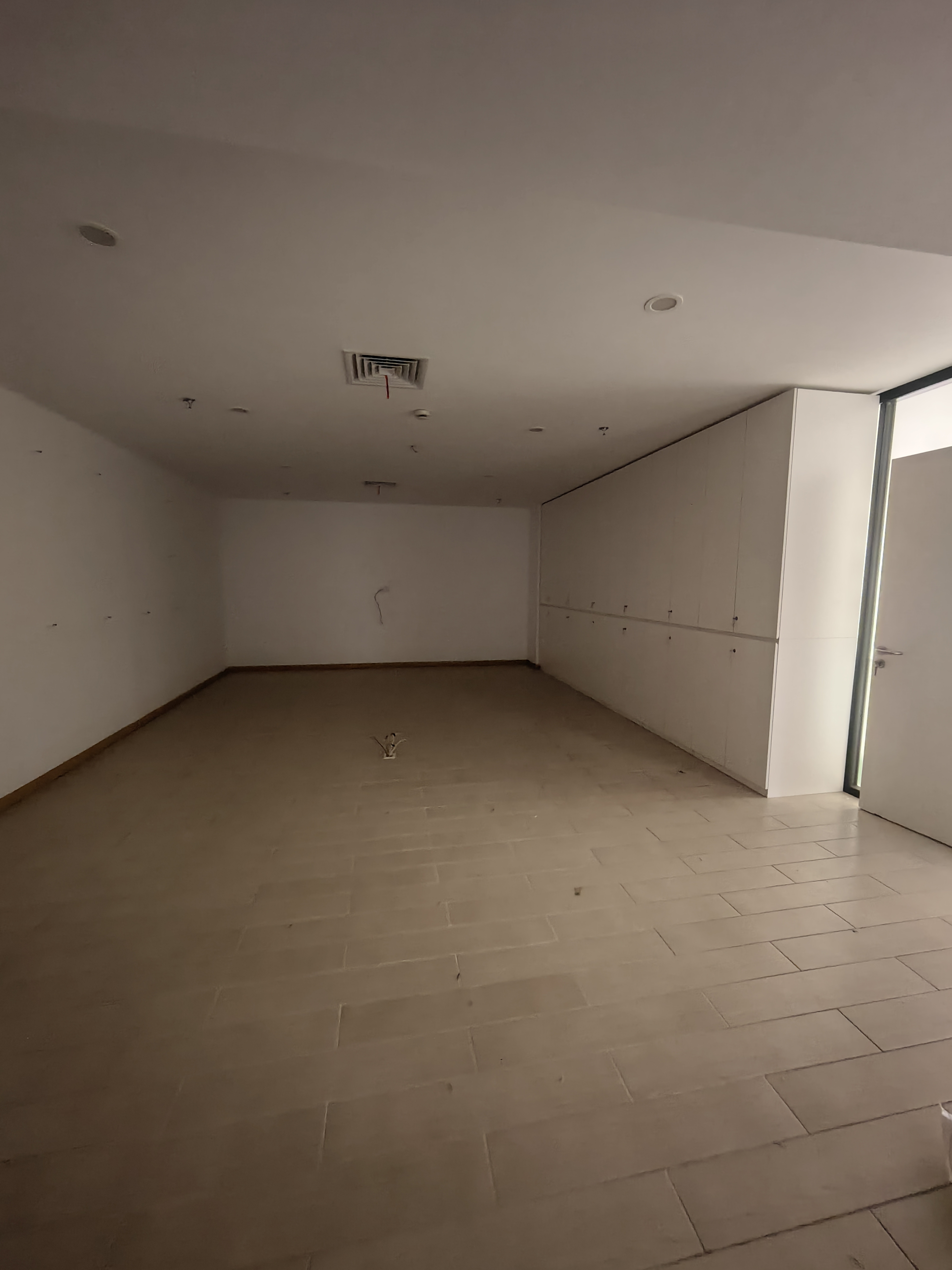 不夜城汉中广场186平米写字楼出租