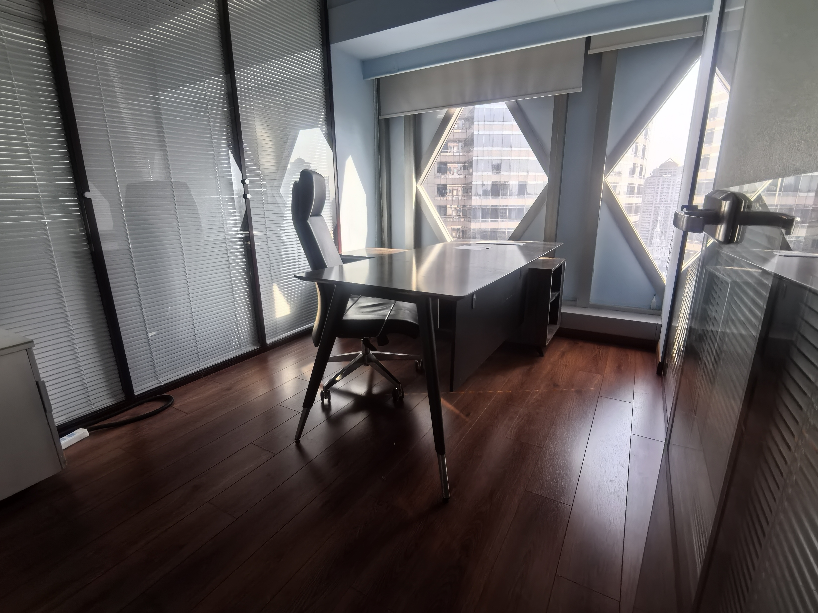 人民广场科技京城大厦205平米写字楼出租