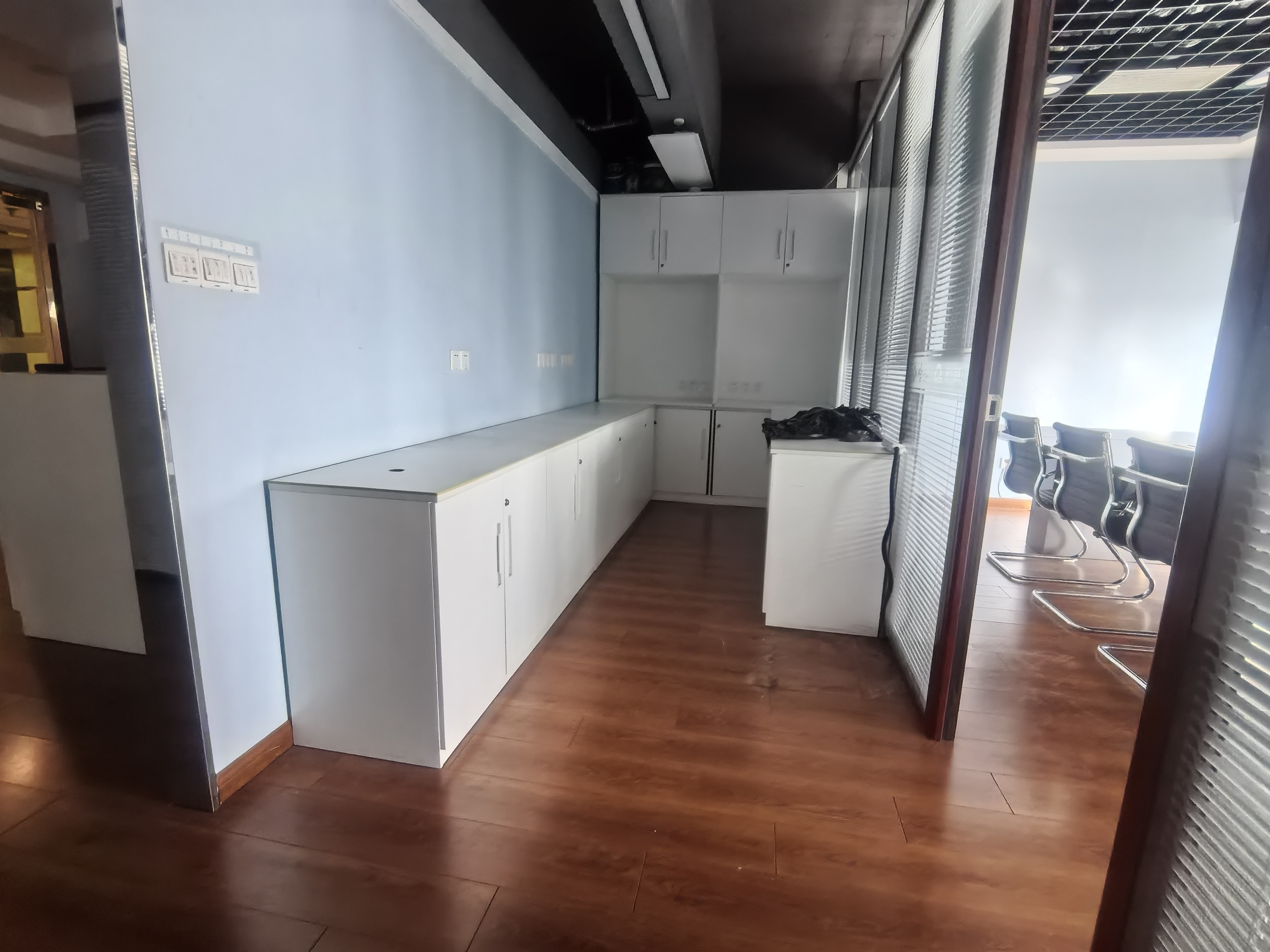 人民广场科技京城大厦205平米写字楼出租