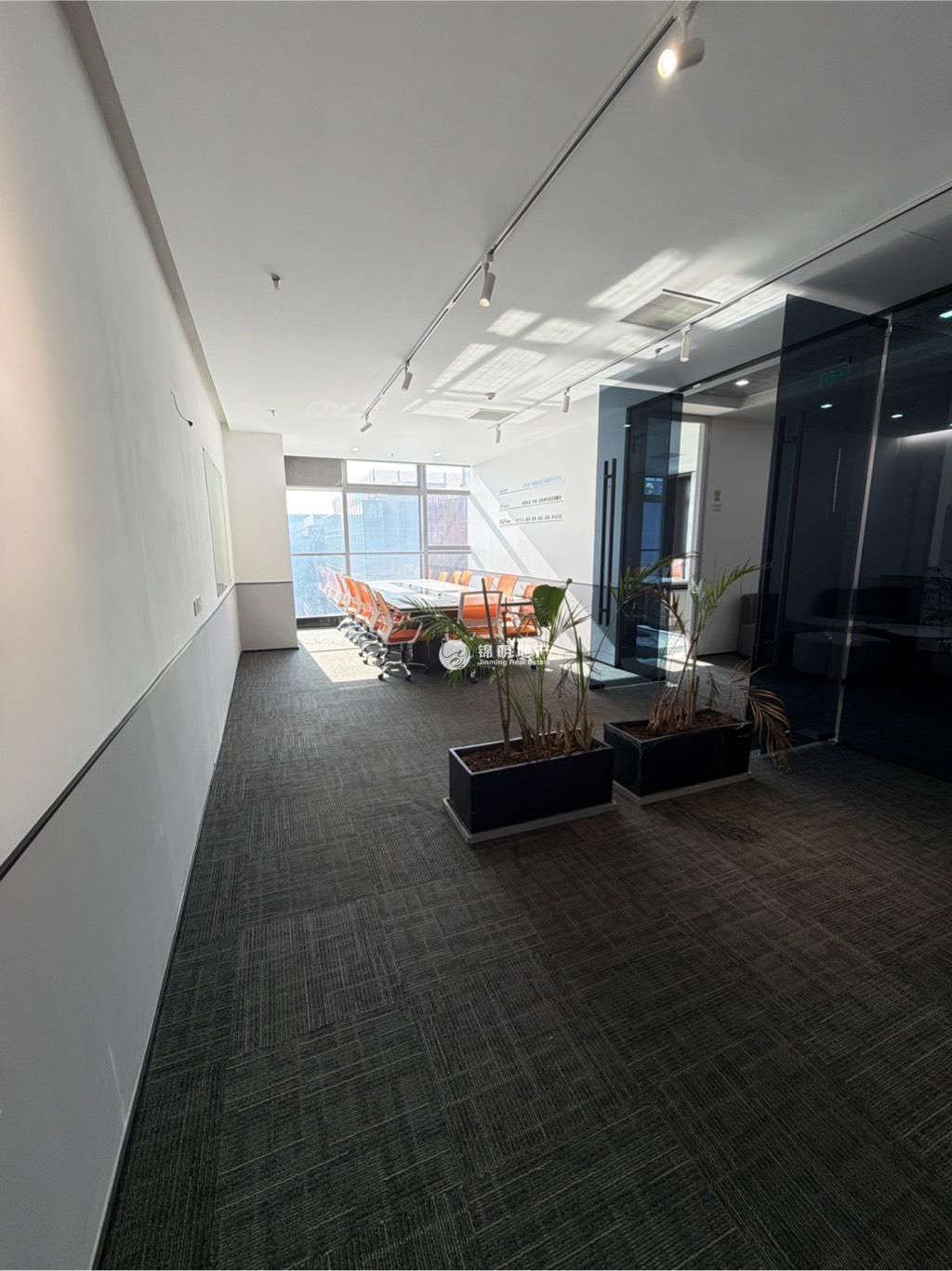 金虹桥龙湖虹桥天街173平米写字楼出租