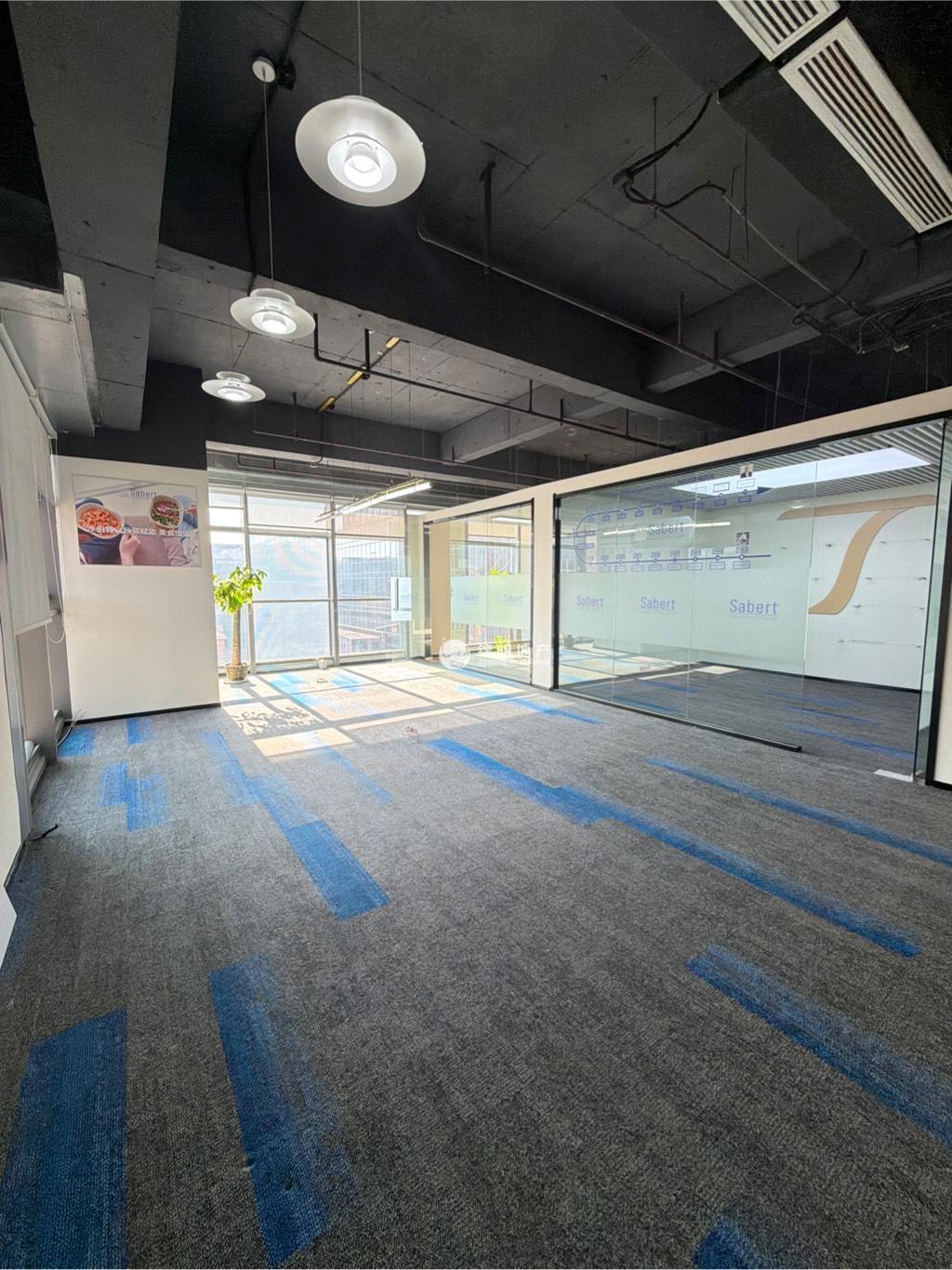 金虹桥龙湖虹桥天街141平米写字楼出租