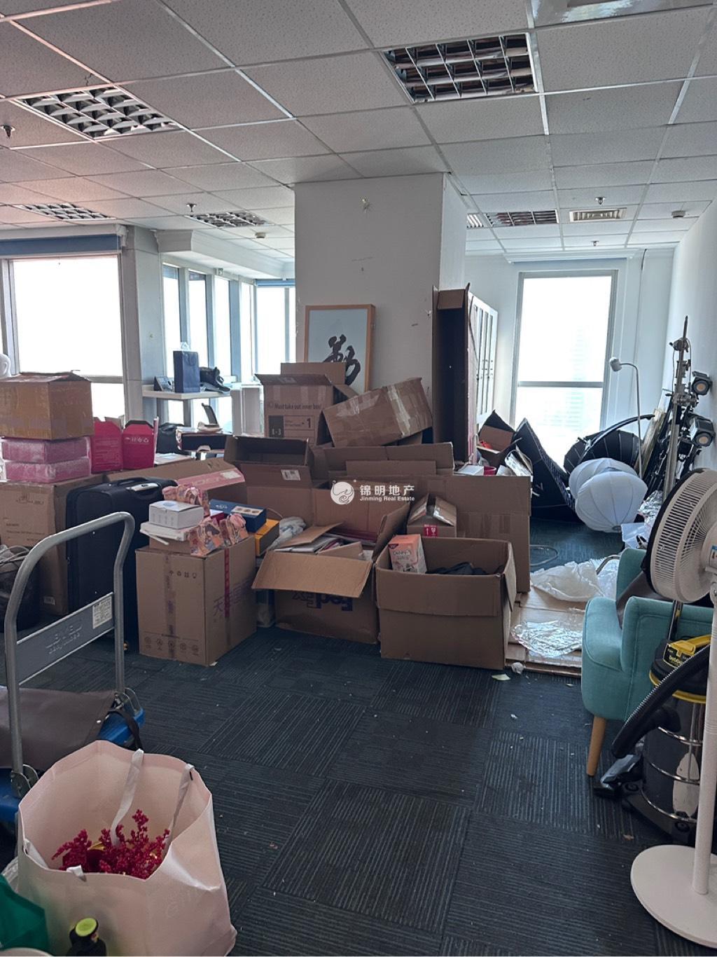 中山公园绿地商务大厦238平米写字楼出租