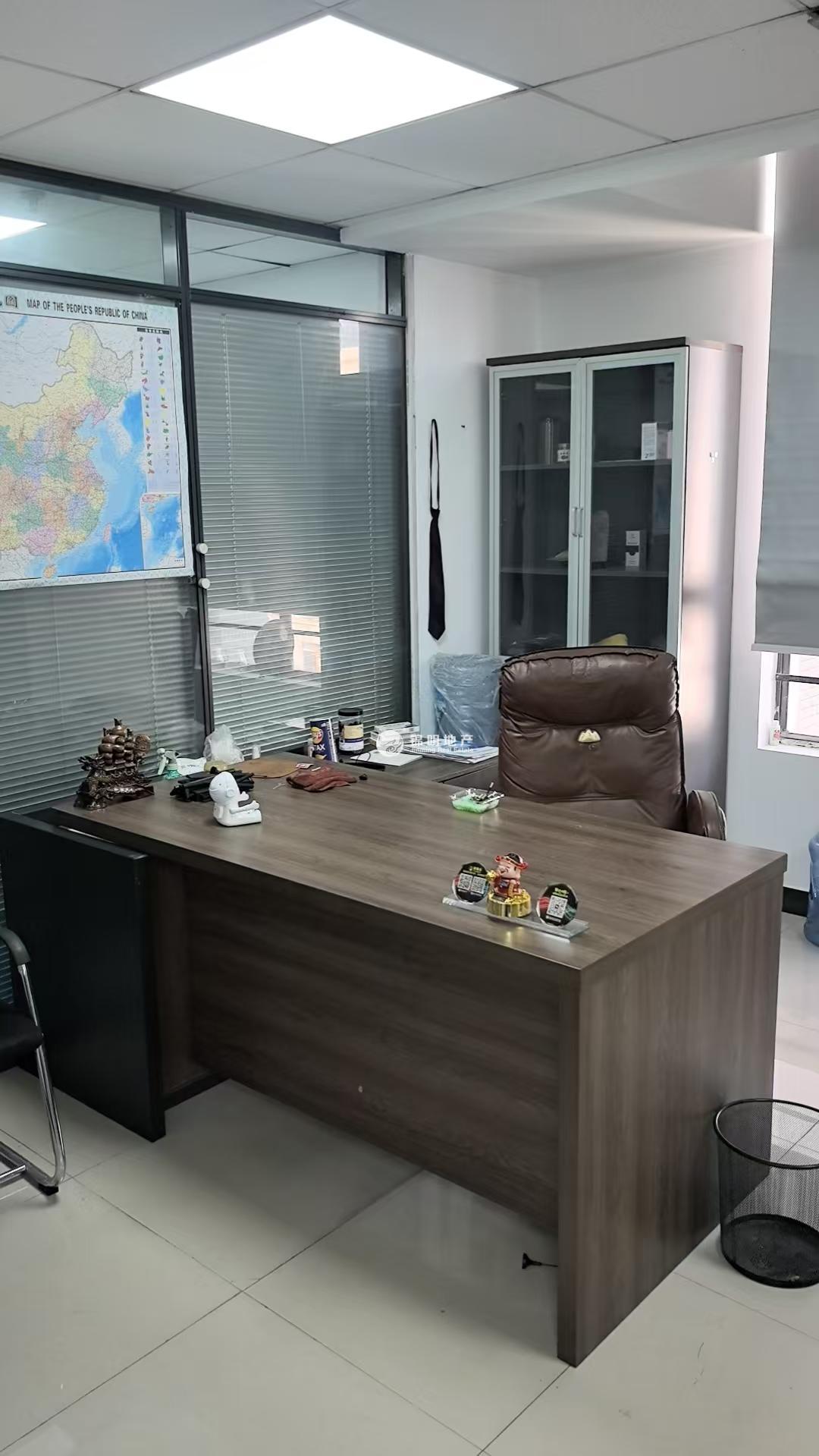 徐家汇圣爱大厦184平米写字楼出租