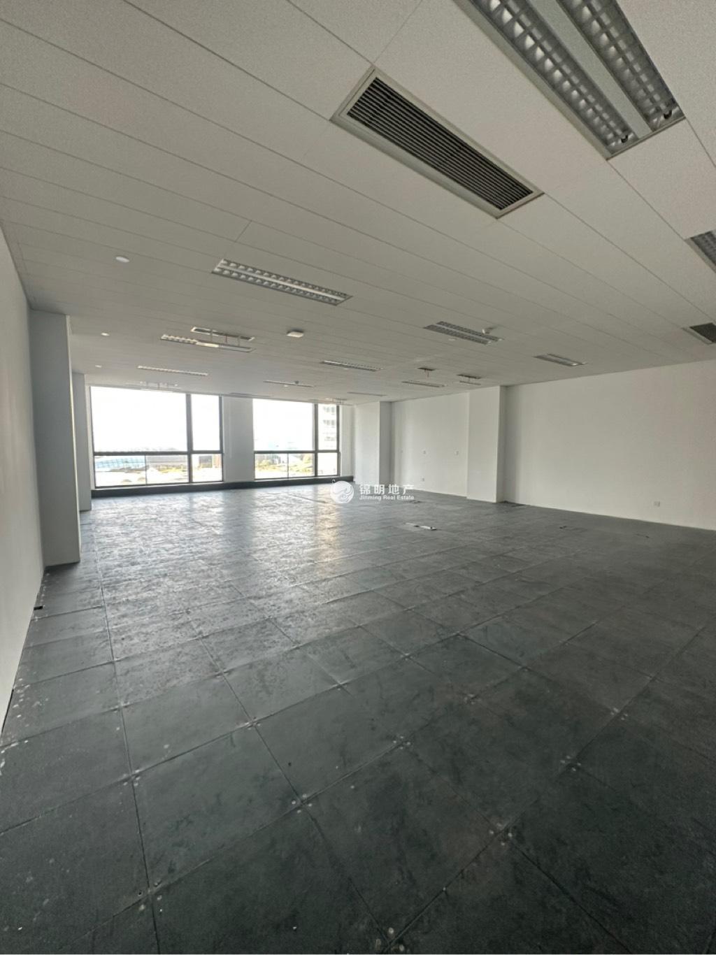 北外滩绿地北外滩中心151平米写字楼出租