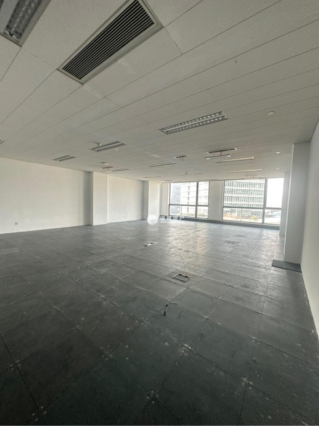 北外滩绿地北外滩中心151平米写字楼出租