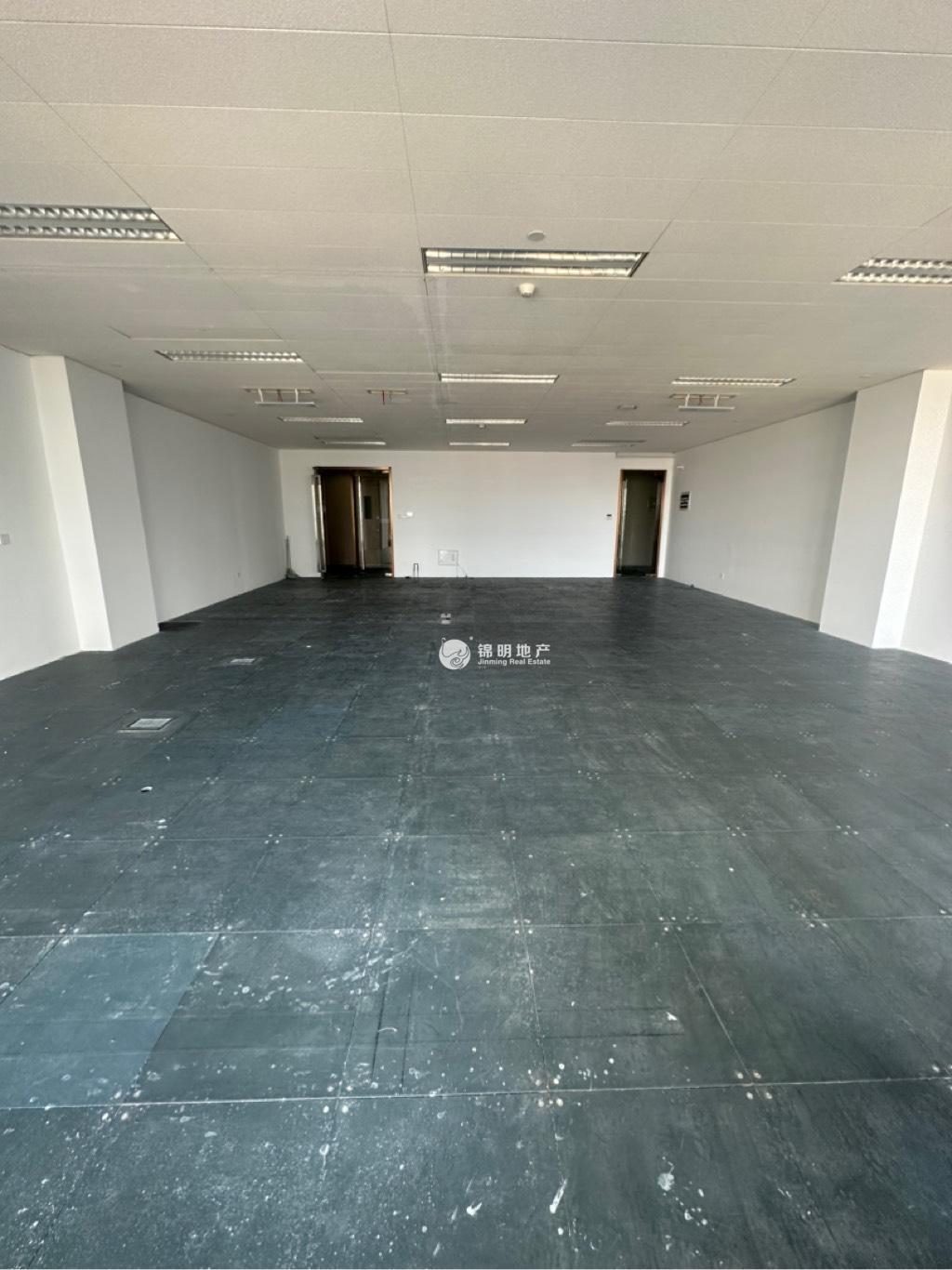 北外滩绿地北外滩中心151平米写字楼出租