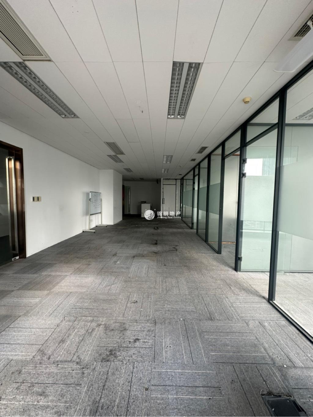 北外滩绿地北外滩中心186平米写字楼出租