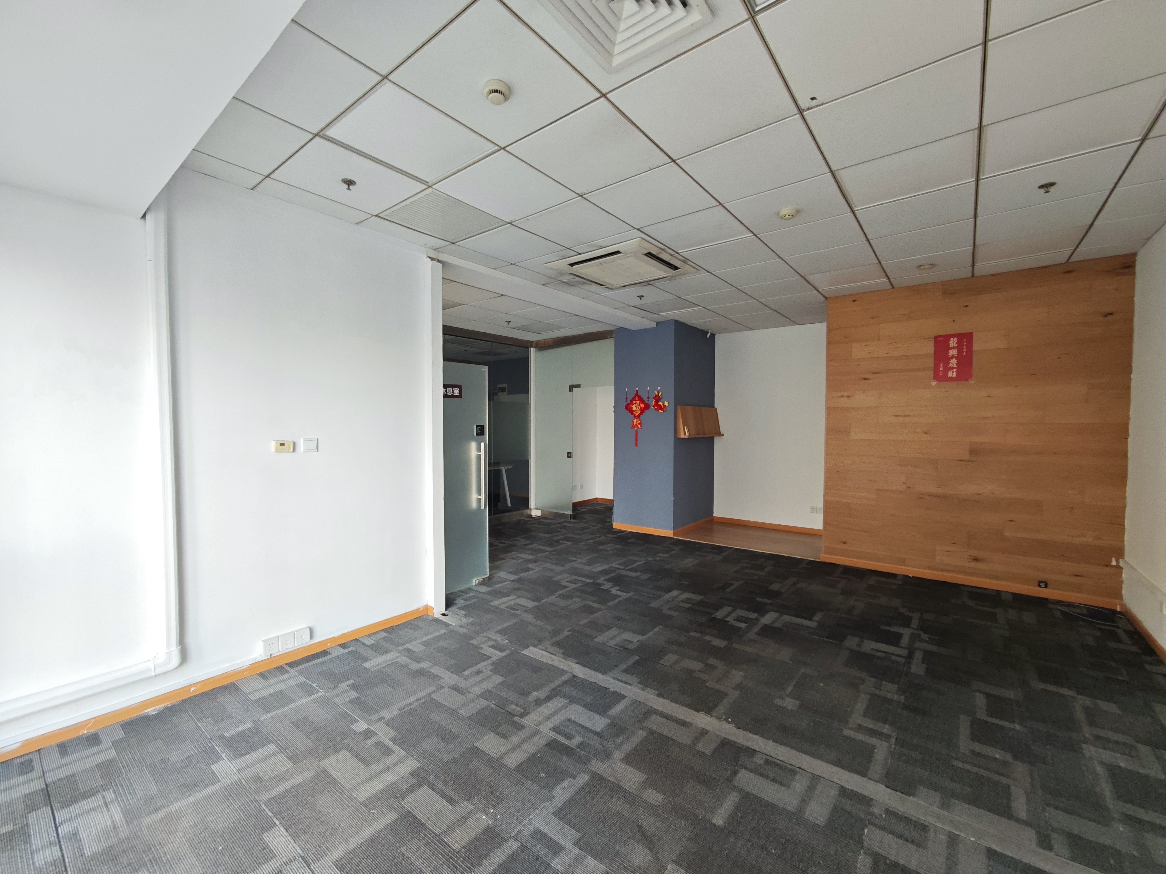 长寿路财富时代大厦103平米写字楼出租