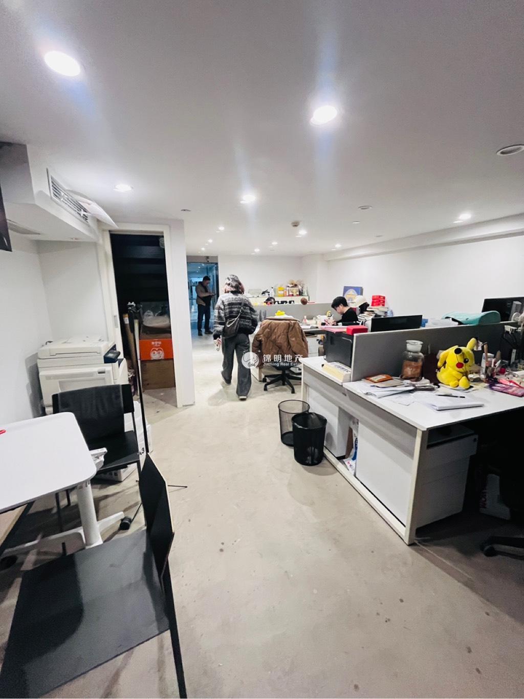 江宁路静安创展中心80平米写字楼出租