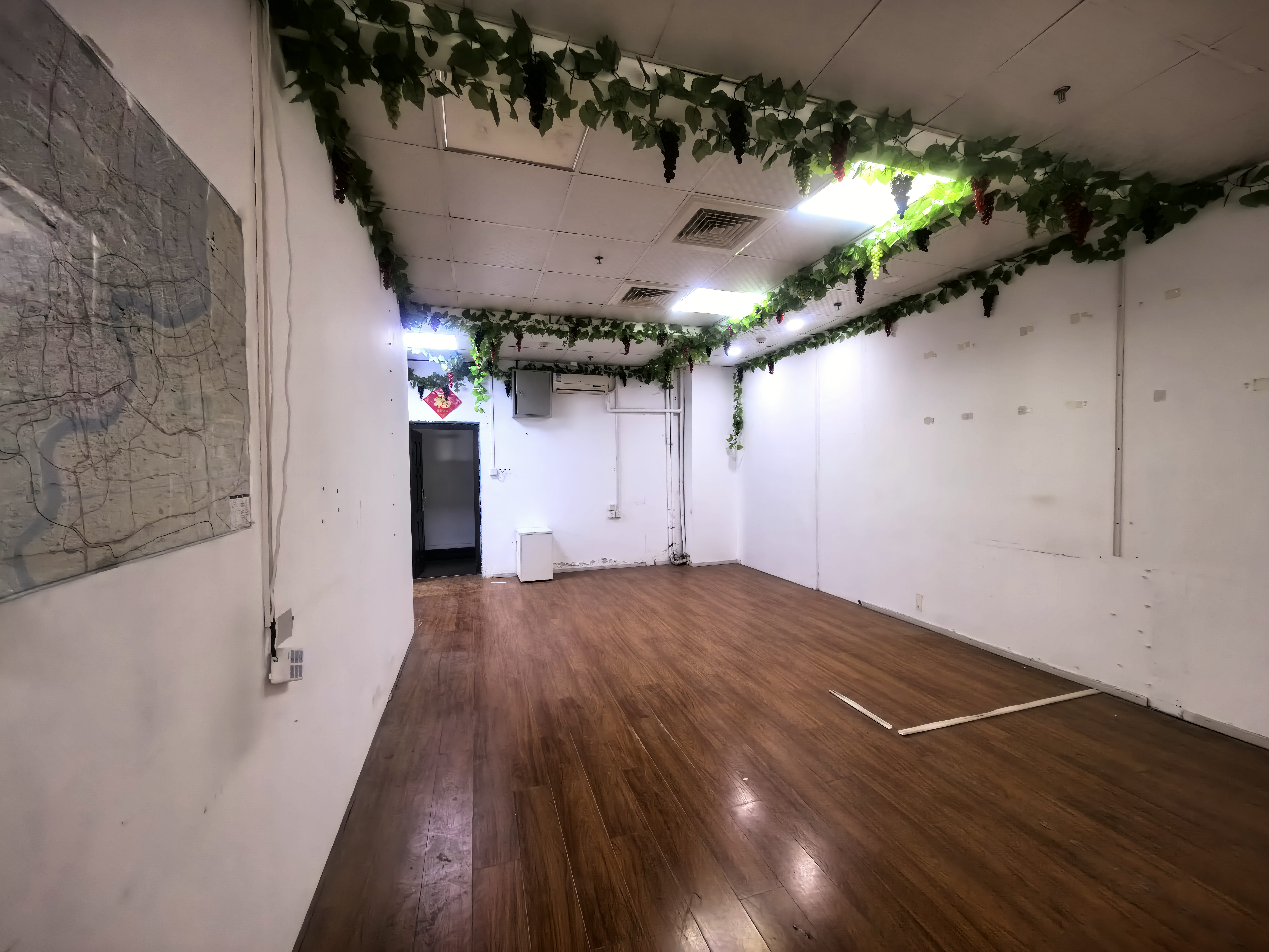 曹杨中联大厦149平米写字楼出租