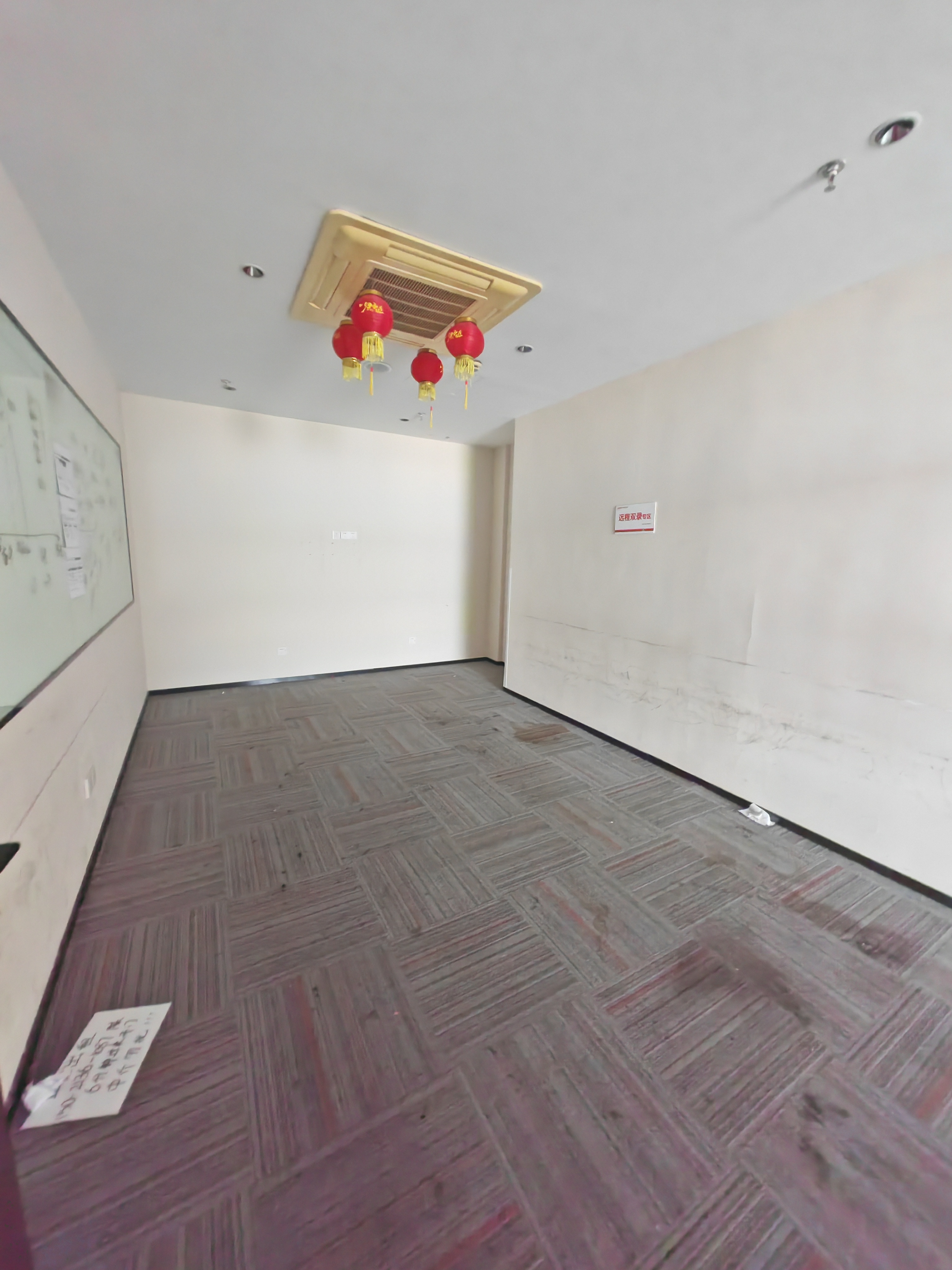 莘庄绿地蓝海93平米写字楼出租