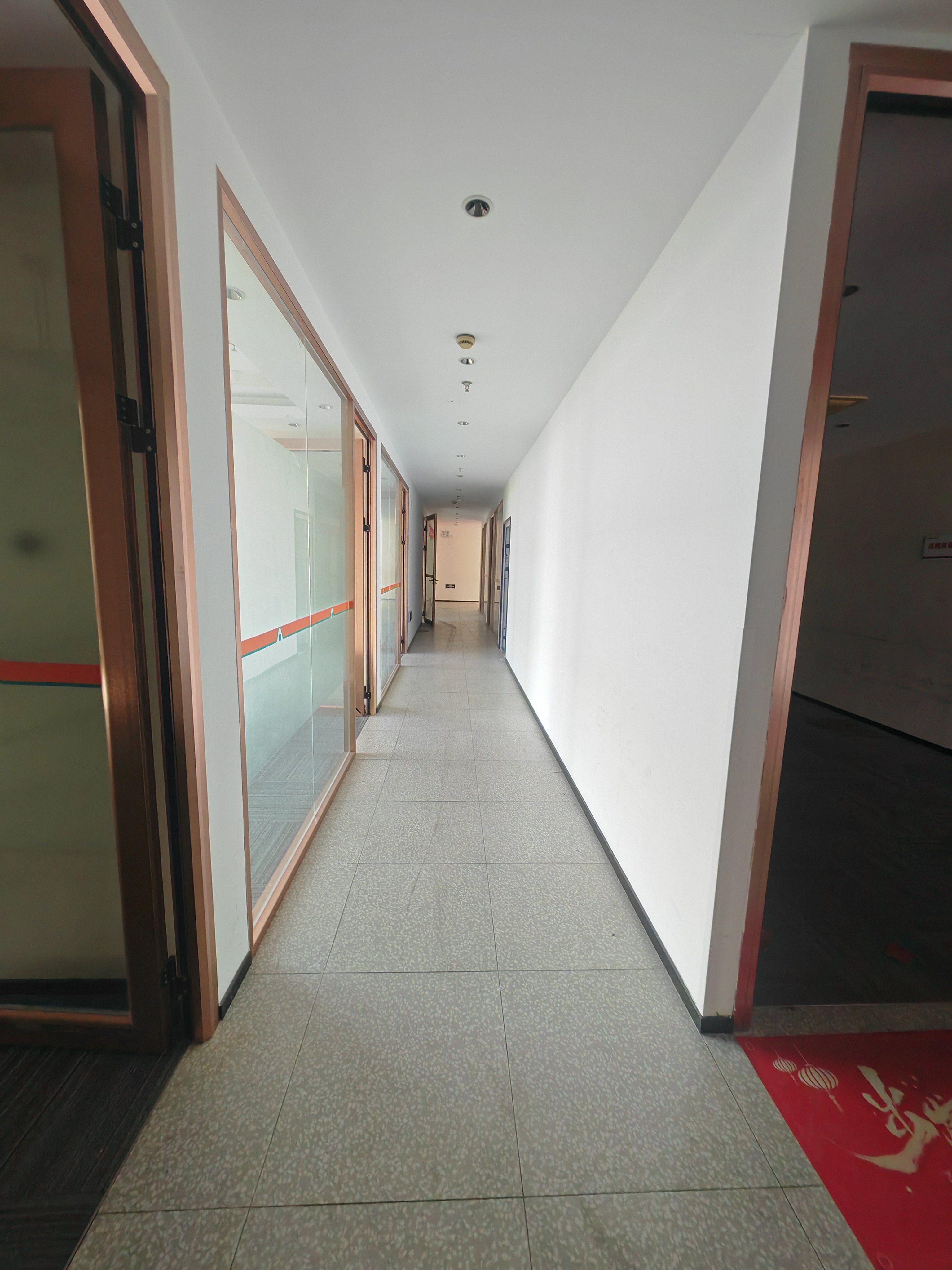 莘庄绿地蓝海93平米写字楼出租