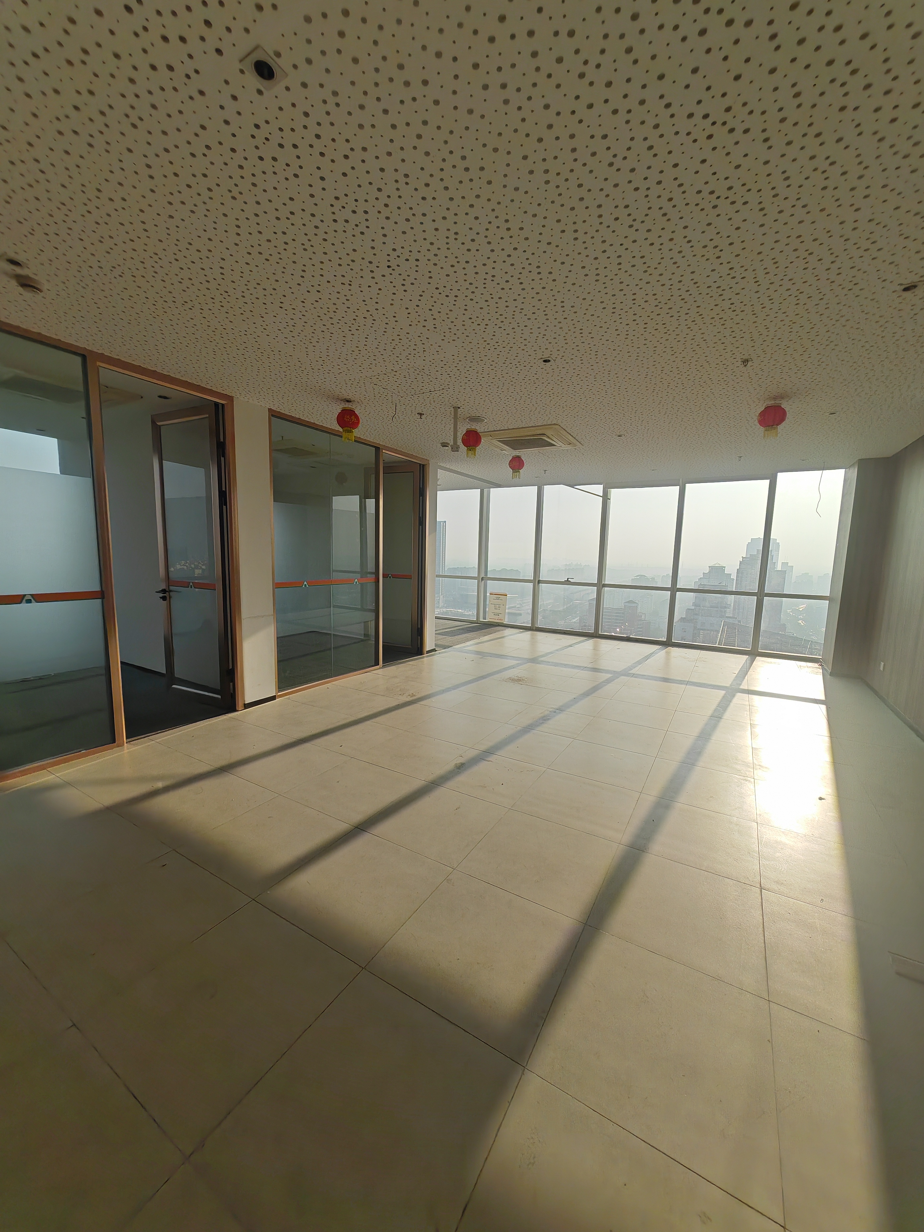 莘庄绿地蓝海115平米写字楼出租