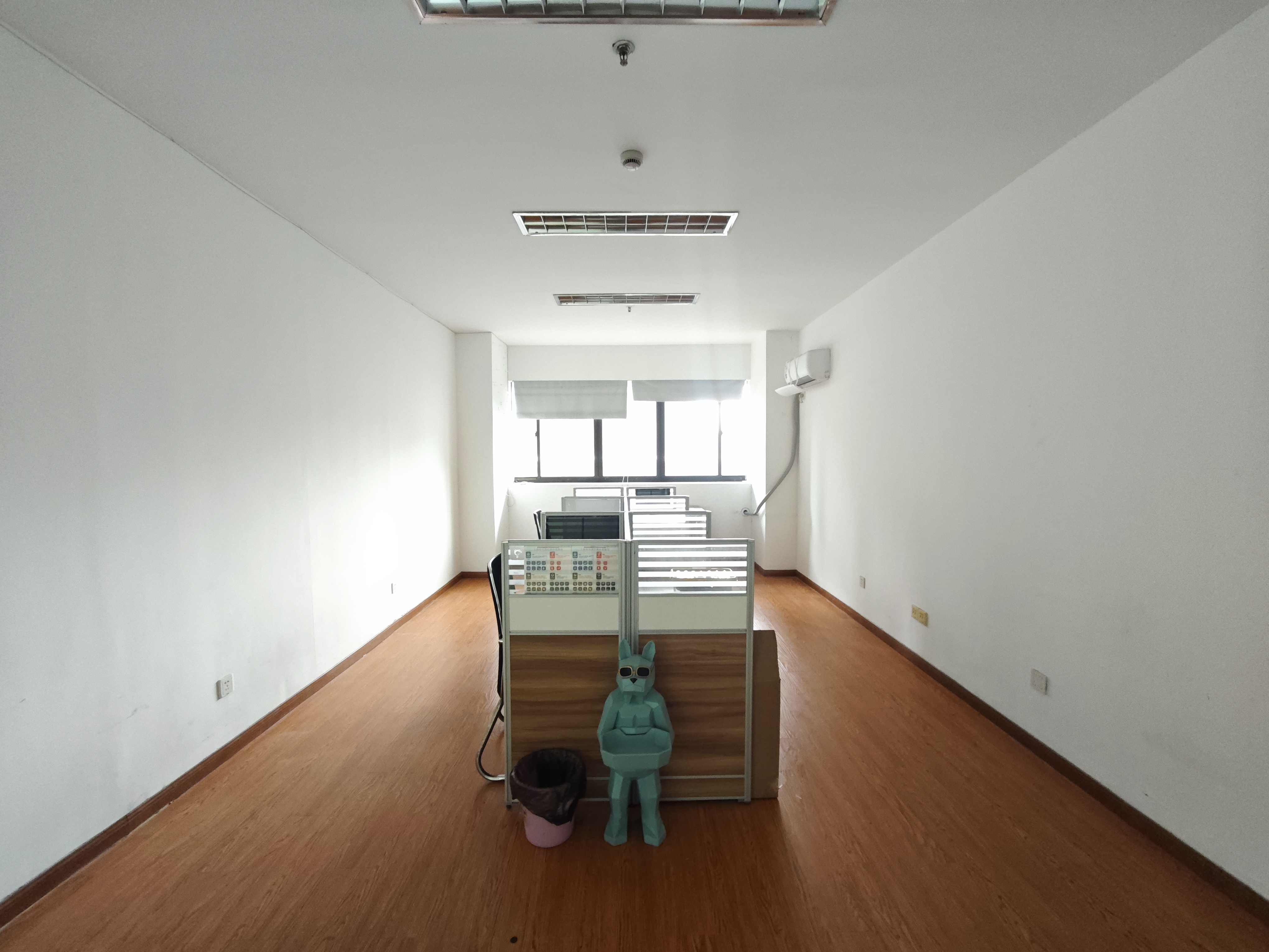 曹杨中谊大厦50平米写字楼出租