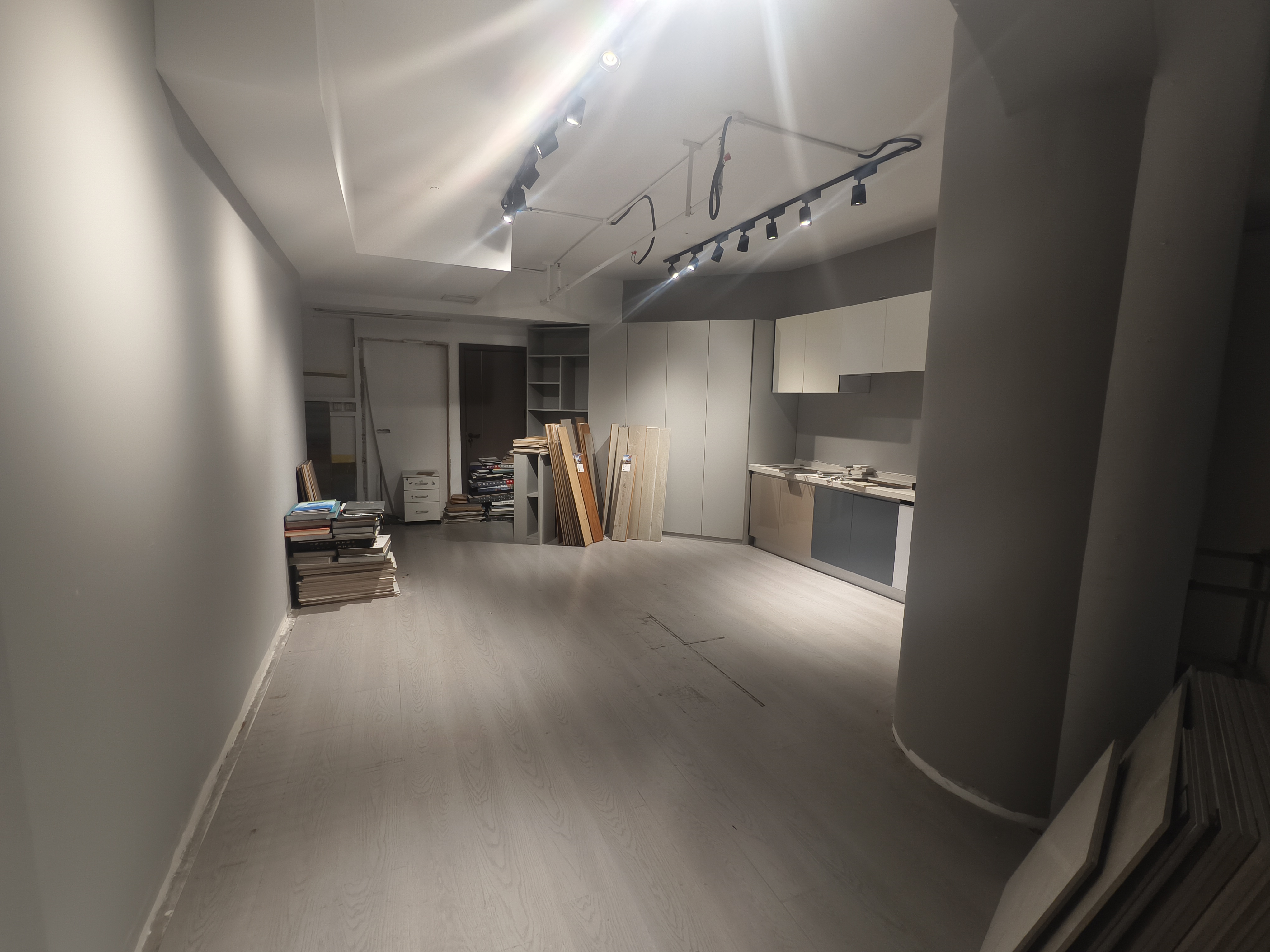 曹杨中关村科技大厦135平米写字楼出租