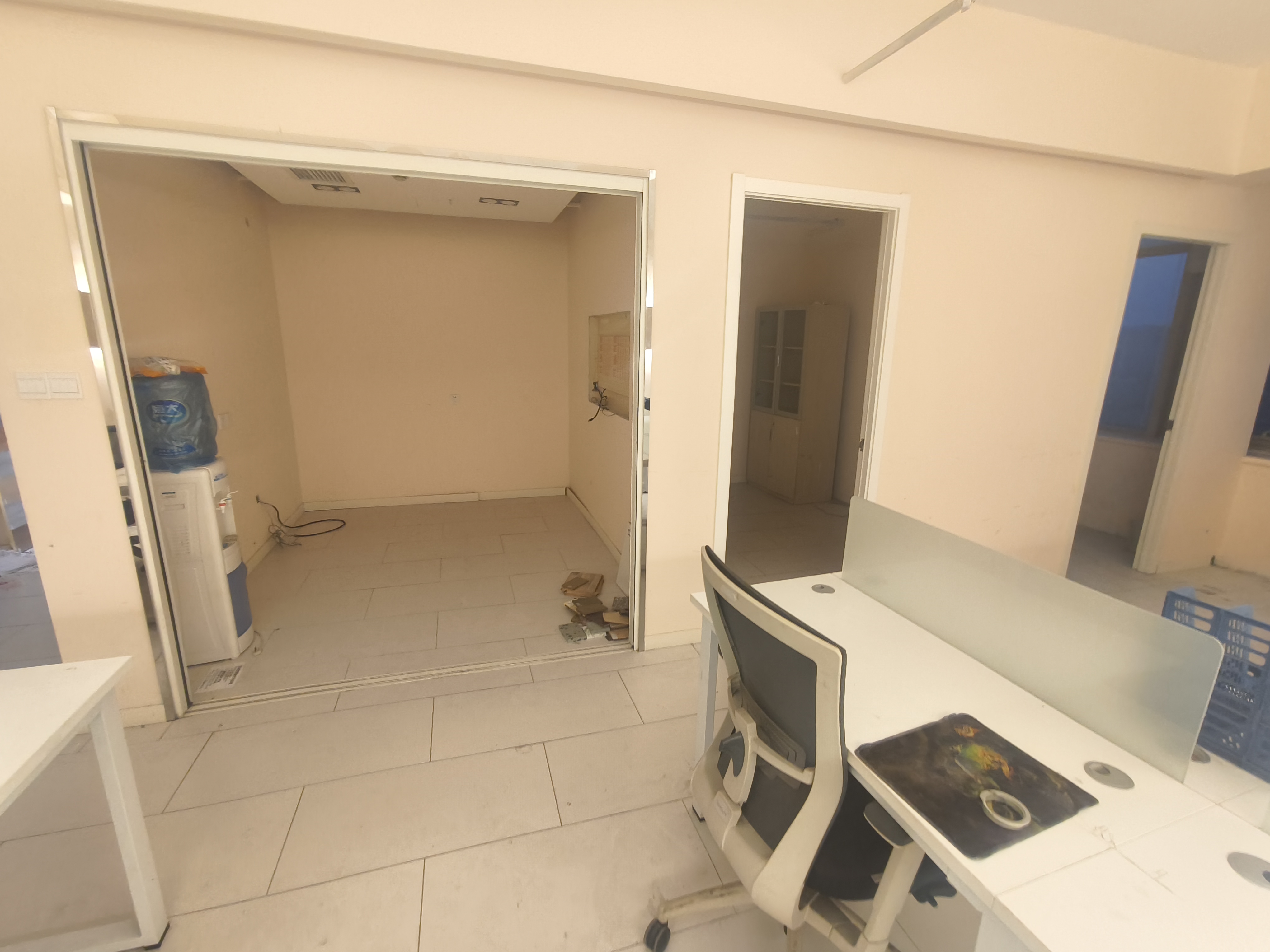 曹杨中关村科技大厦135平米写字楼出租