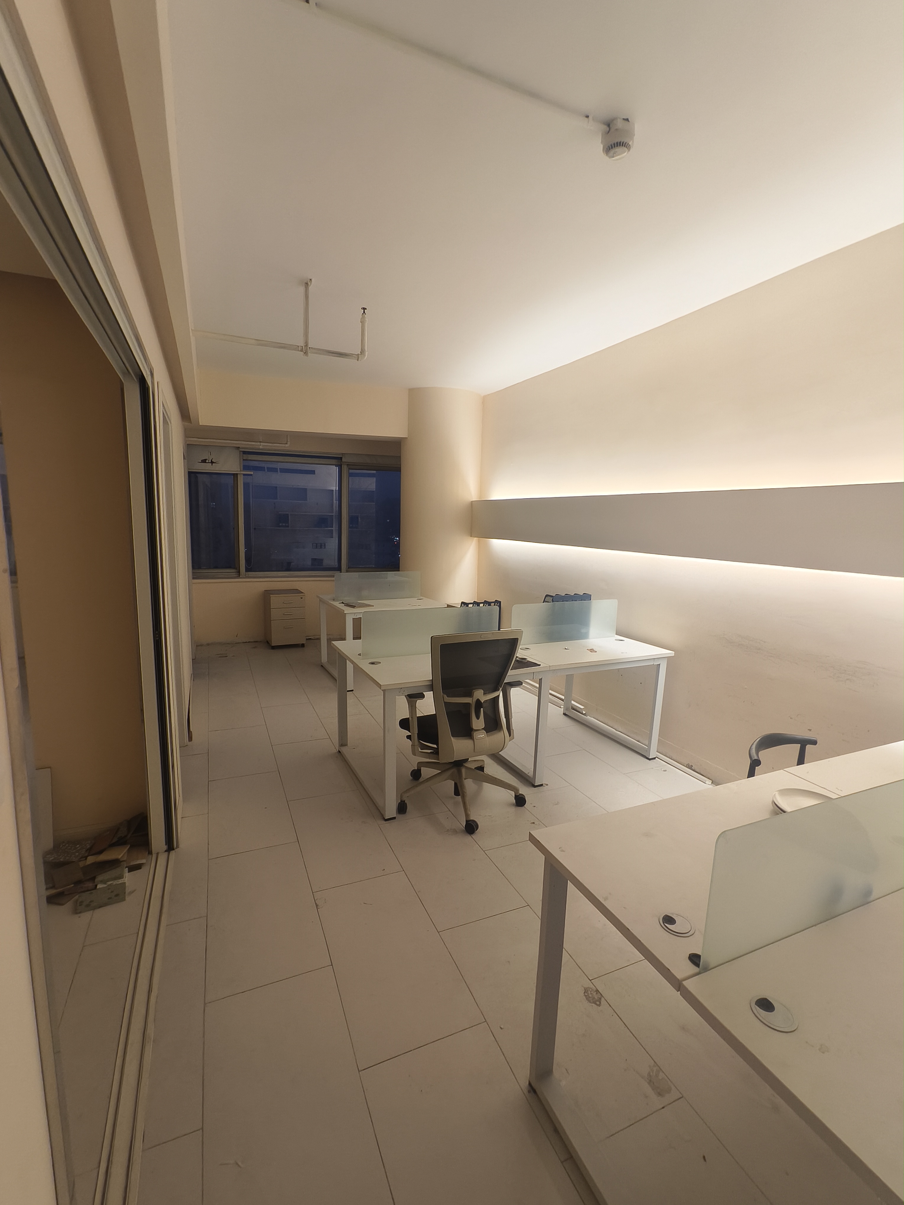 曹杨中关村科技大厦135平米写字楼出租