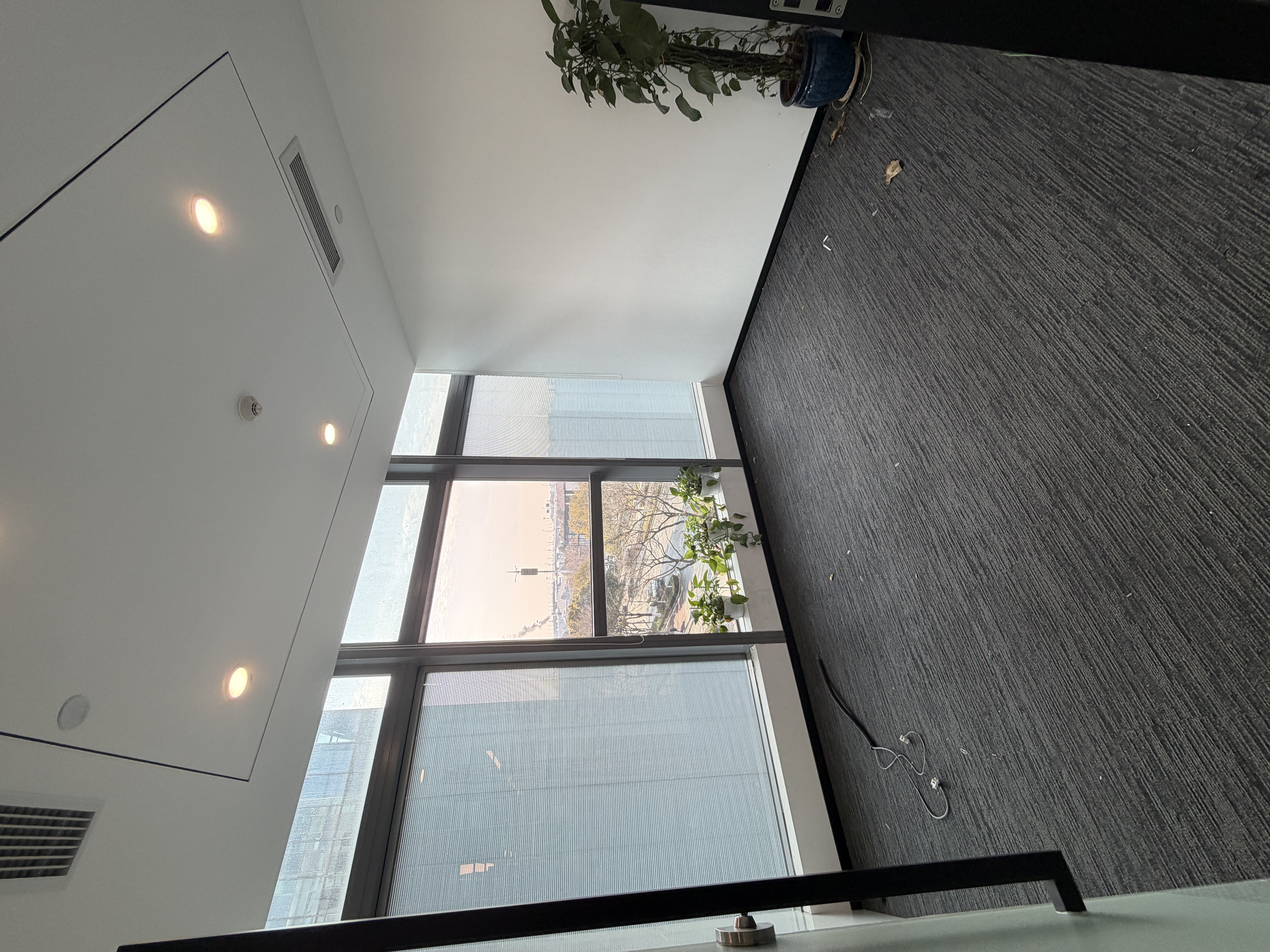 金虹桥龙湖虹桥天街672平米写字楼出租