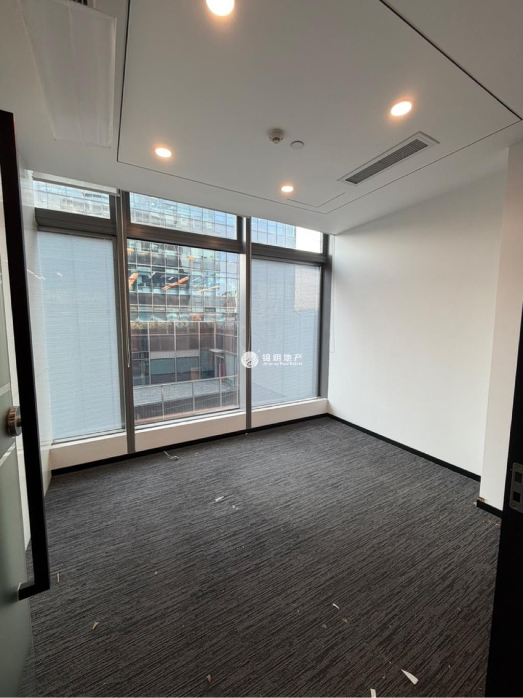 金虹桥龙湖虹桥天街672平米写字楼出租