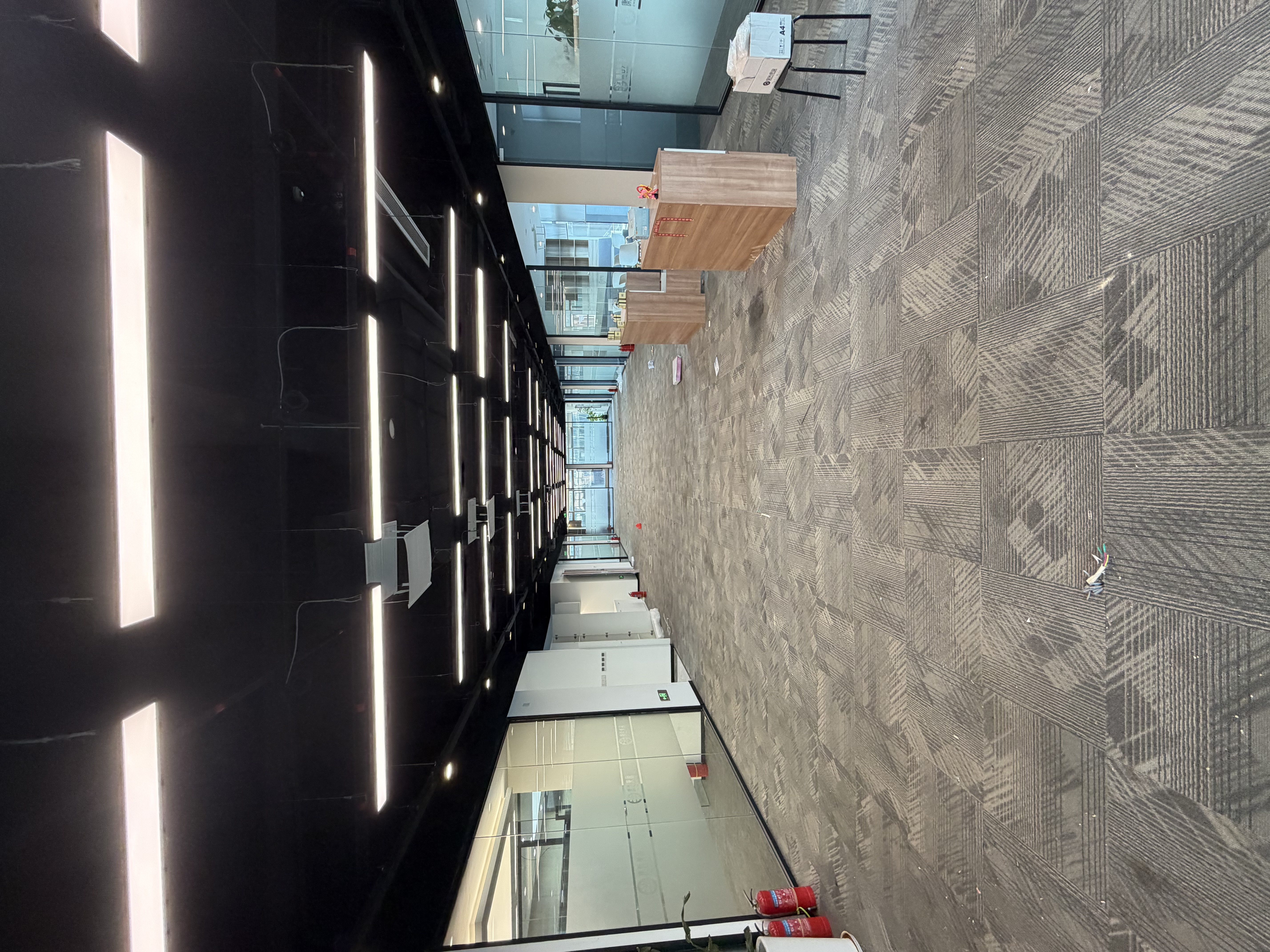 金虹桥龙湖虹桥天街672平米写字楼出租