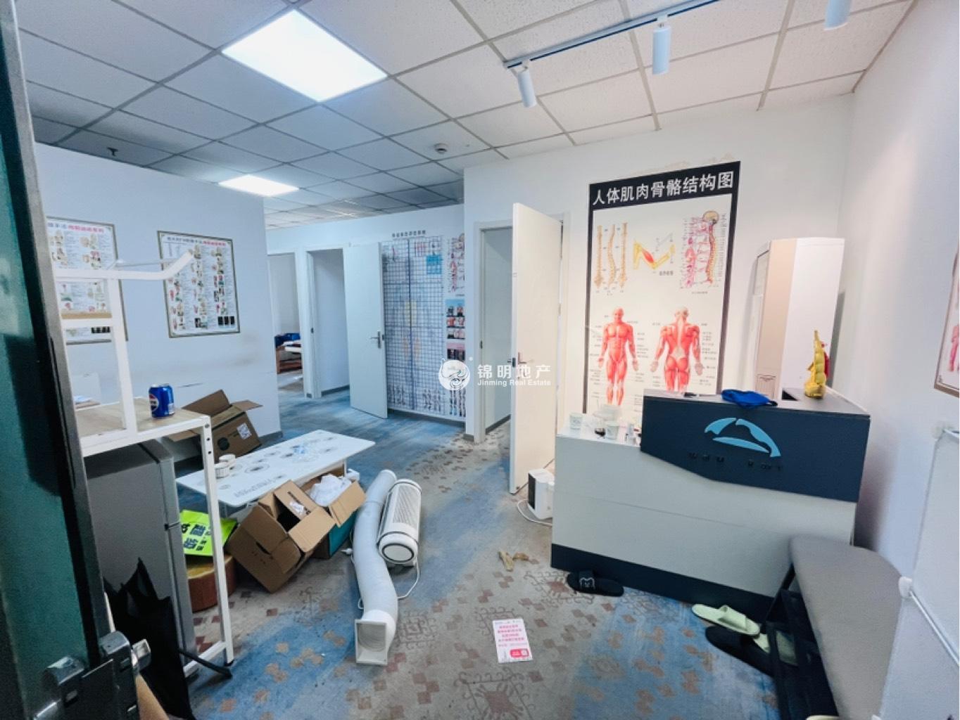 南京西路博鸿大厦77平米写字楼出租