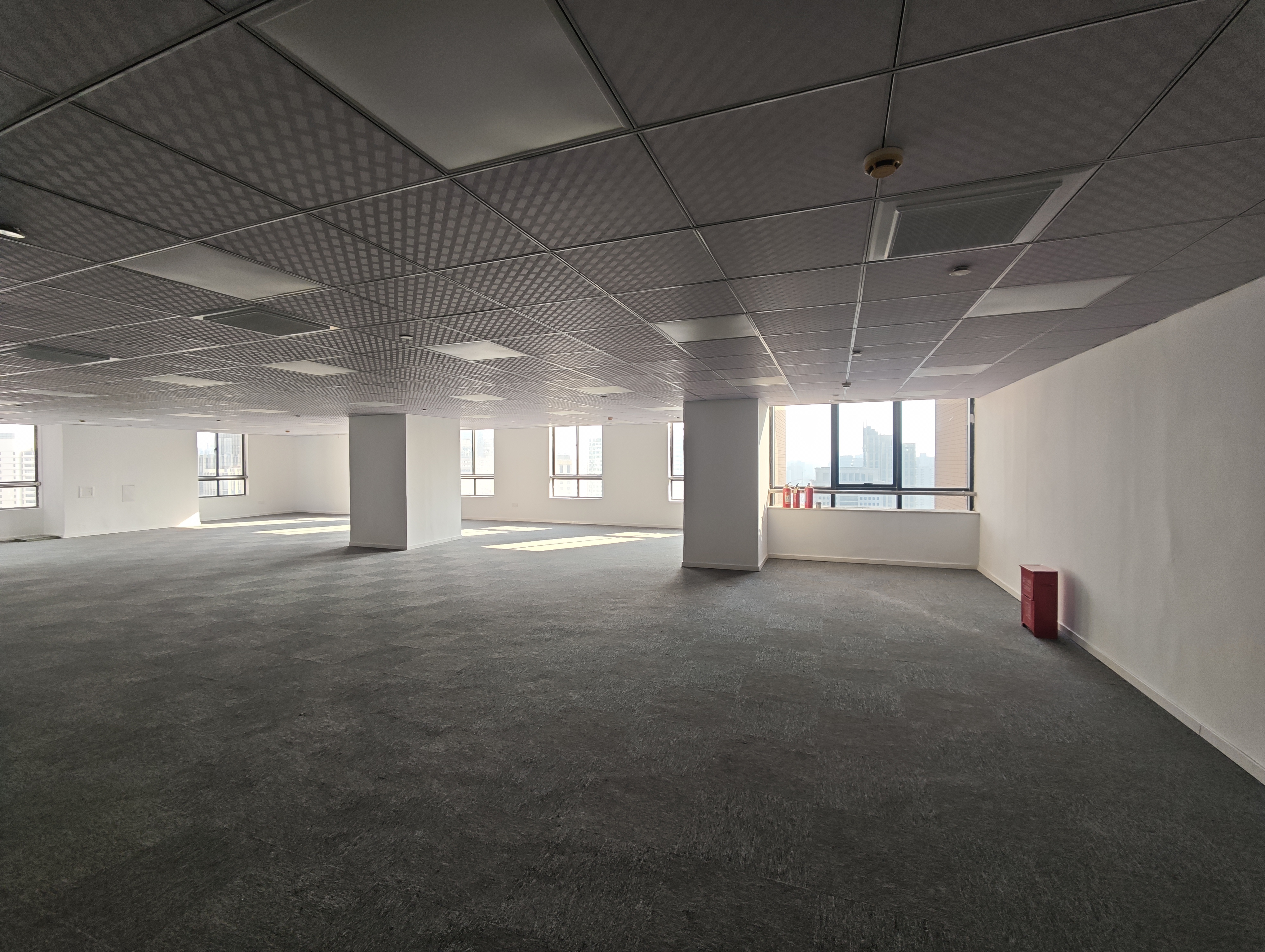 徐家汇圣爱大厦295平米写字楼出租