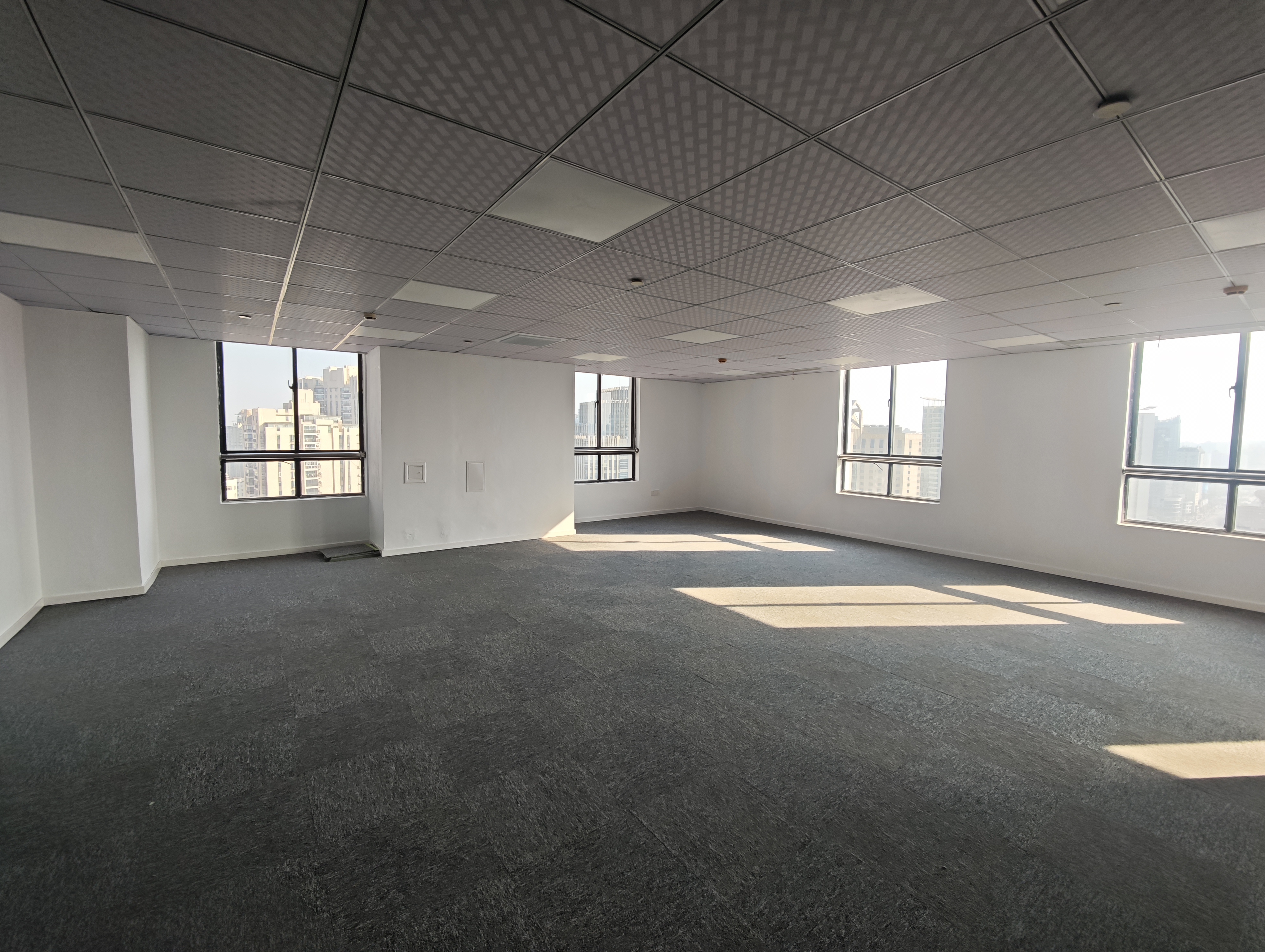 徐家汇圣爱大厦295平米写字楼出租